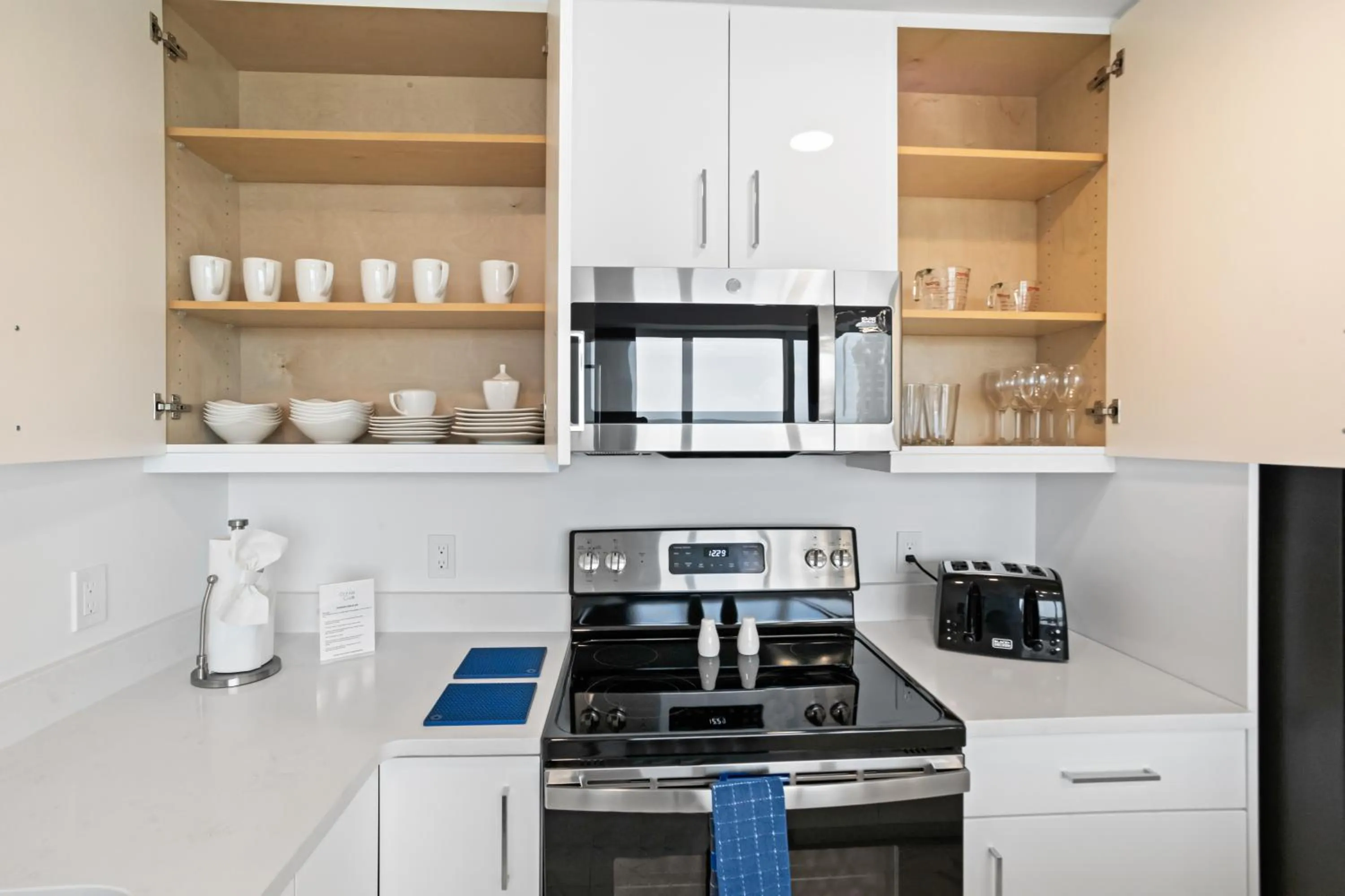 Kitchen or kitchenette in Ocean Club Treasure Island Hotel