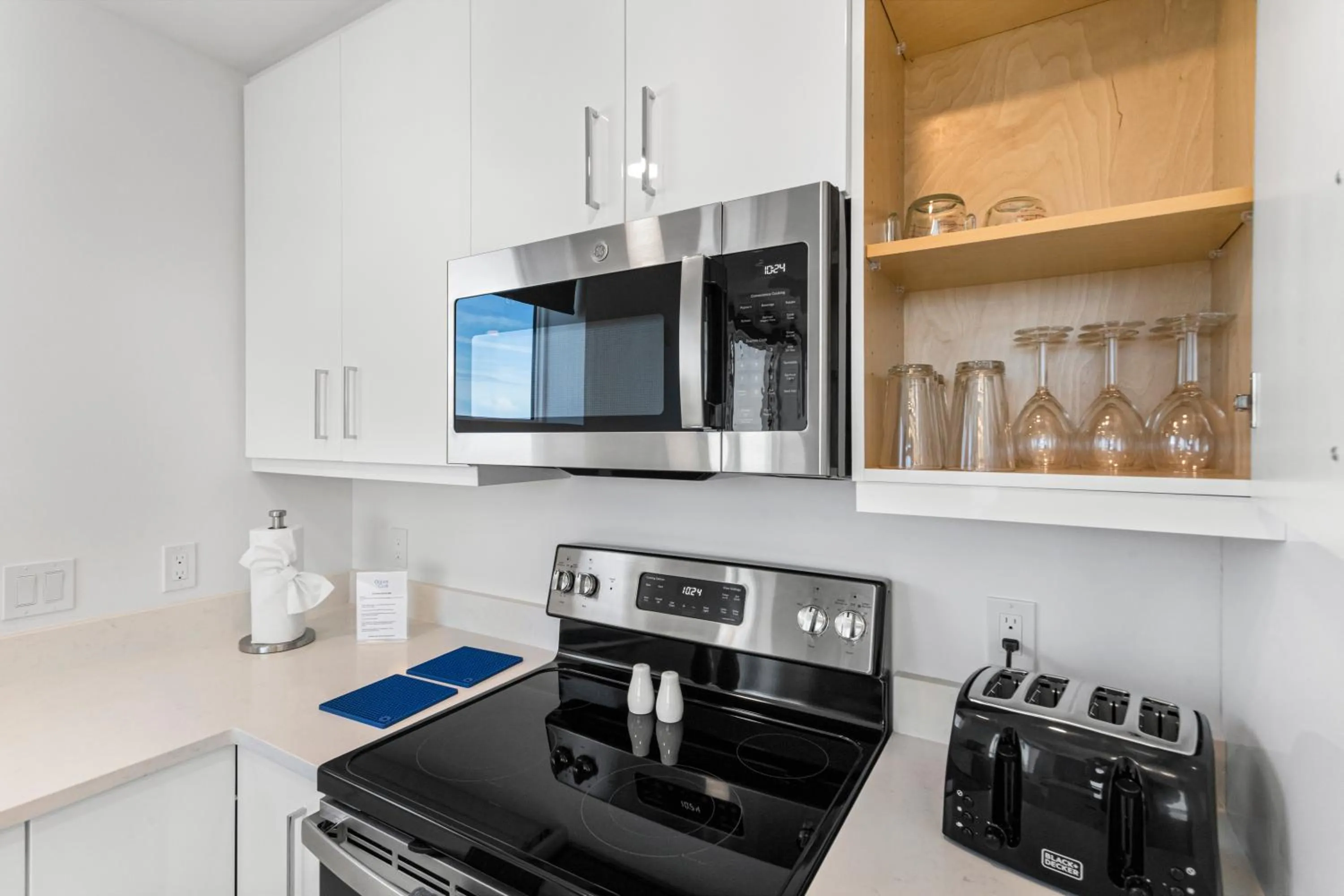 Kitchen or kitchenette in Ocean Club Treasure Island Hotel