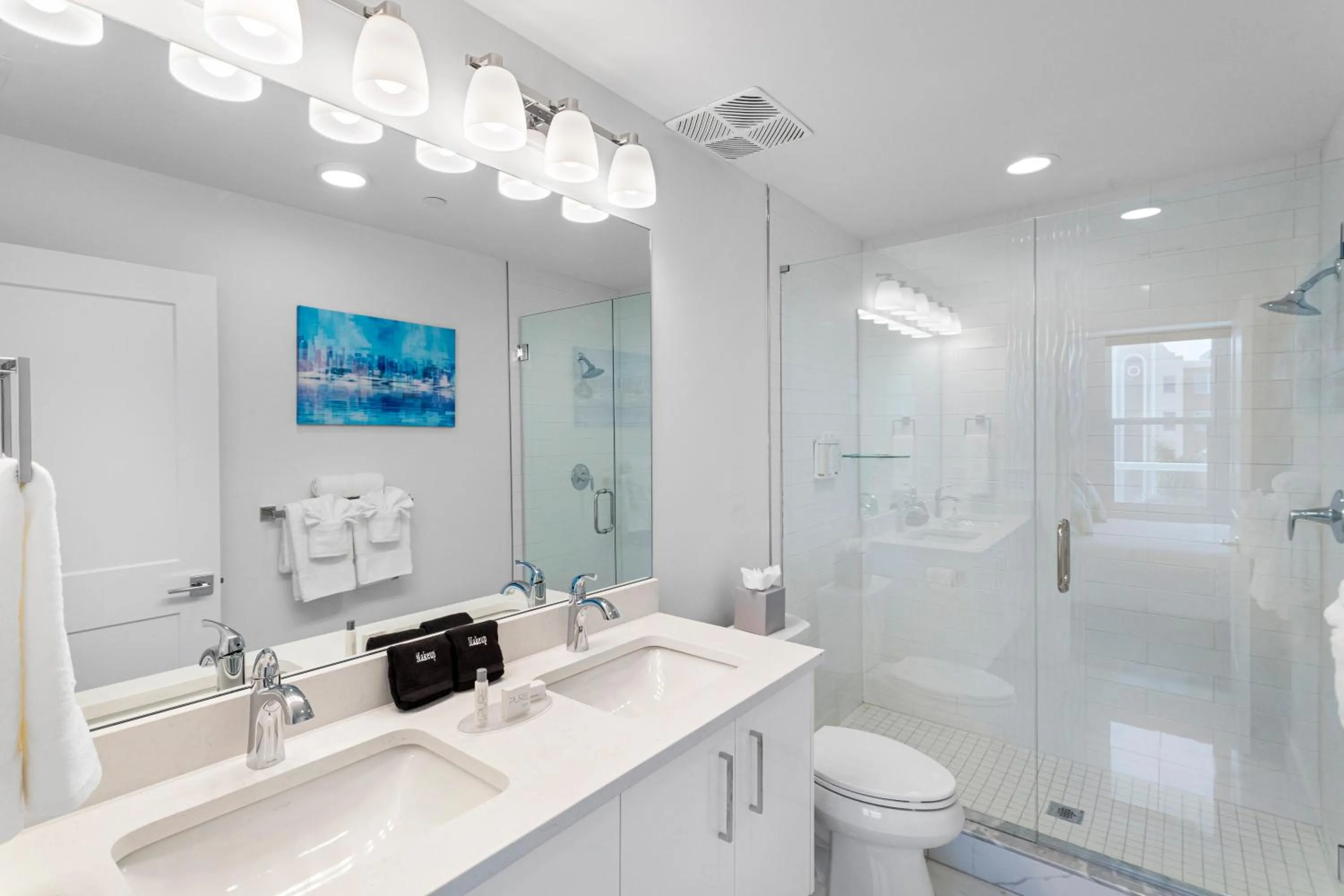 Shower in Ocean Club Treasure Island Hotel