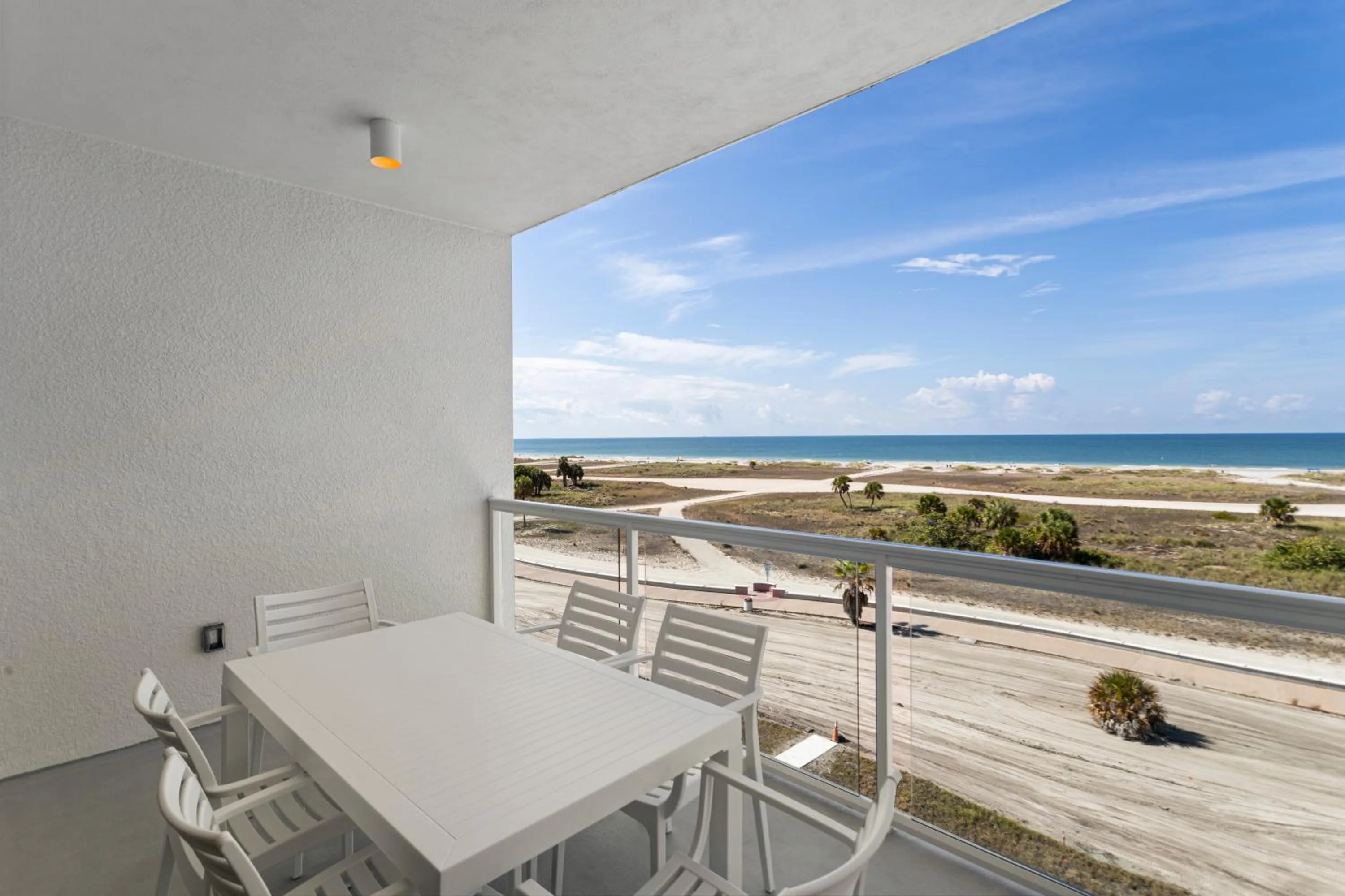 Balcony/Terrace in Ocean Club Treasure Island Hotel