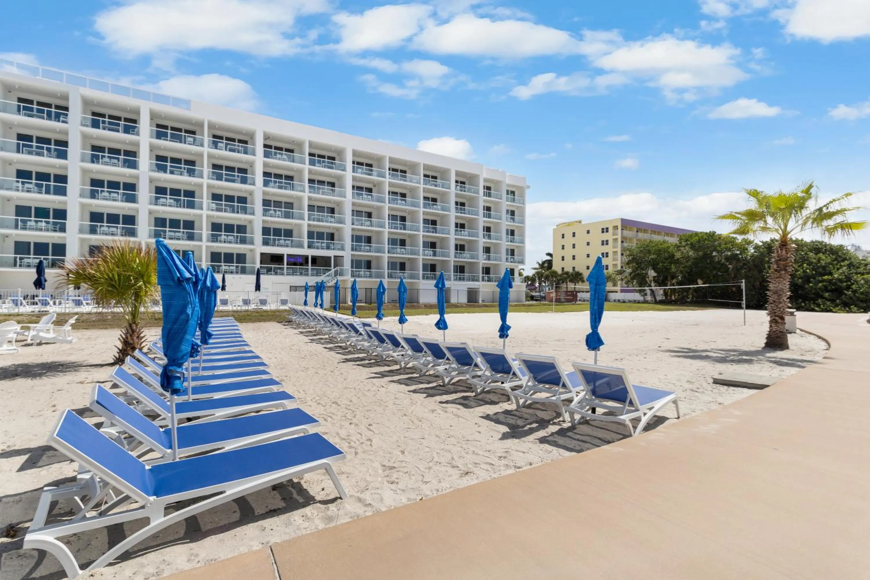 Beach in Ocean Club Treasure Island Hotel