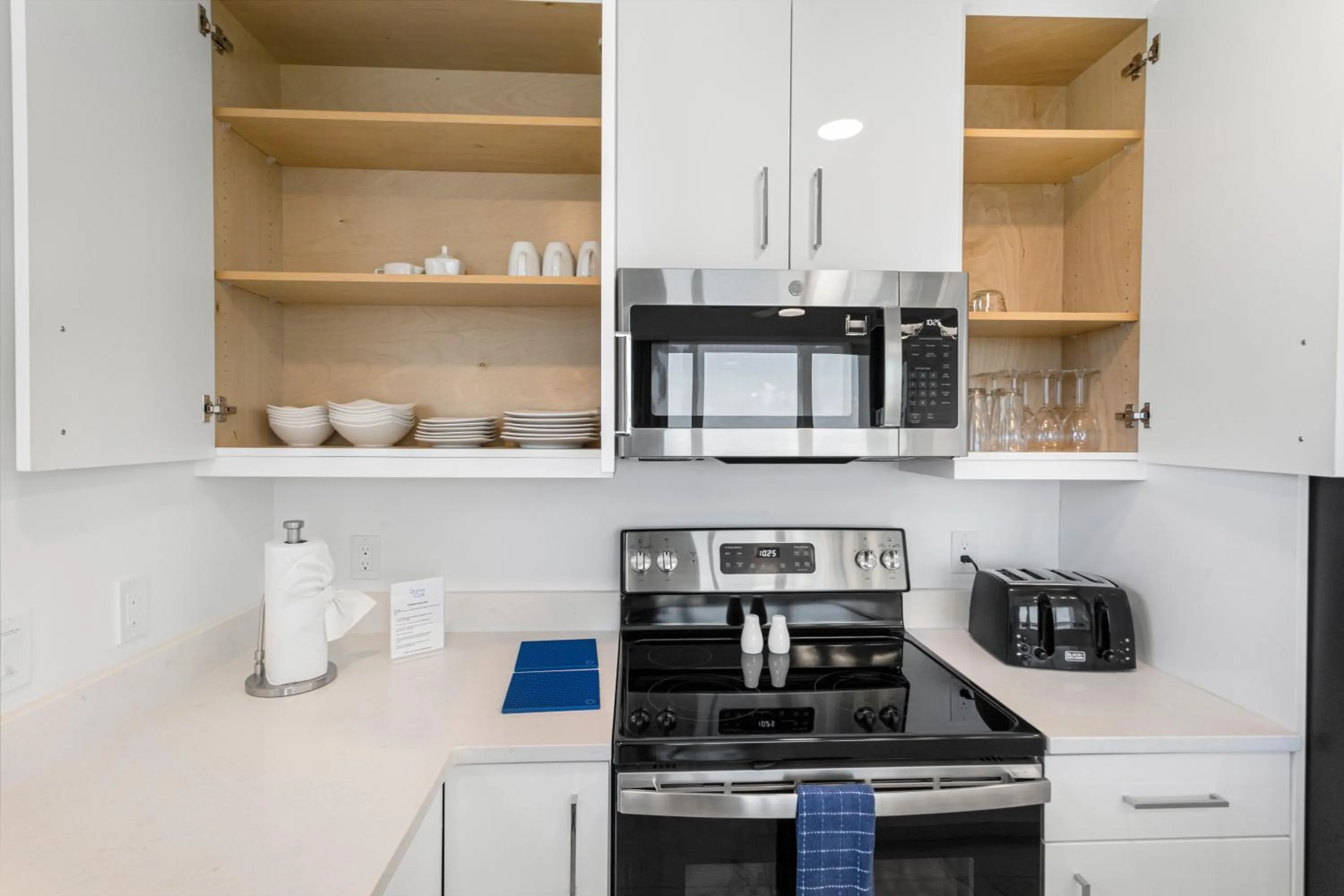 minibar in Ocean Club Treasure Island Hotel