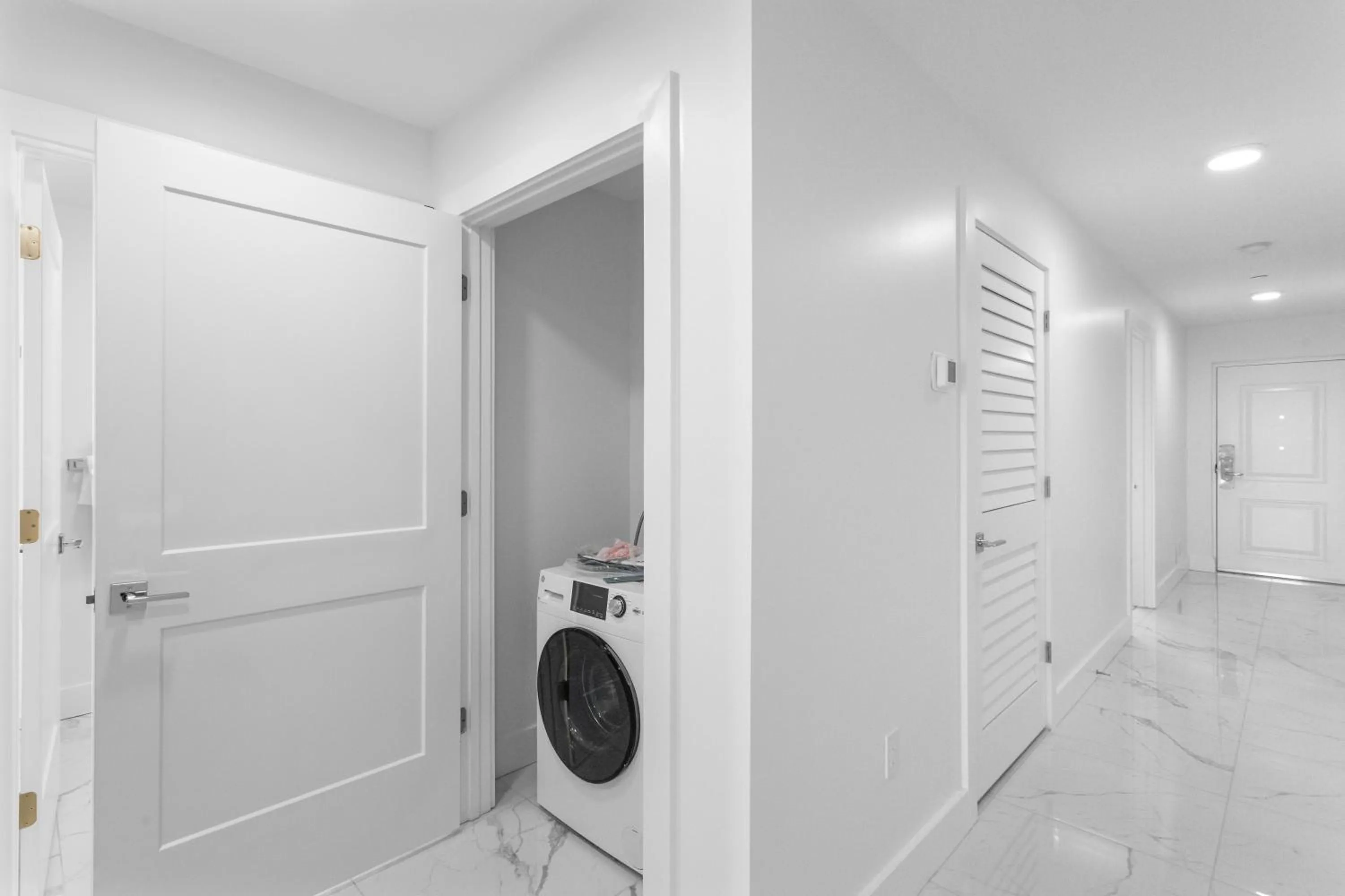 washing machine in Ocean Club Treasure Island Hotel