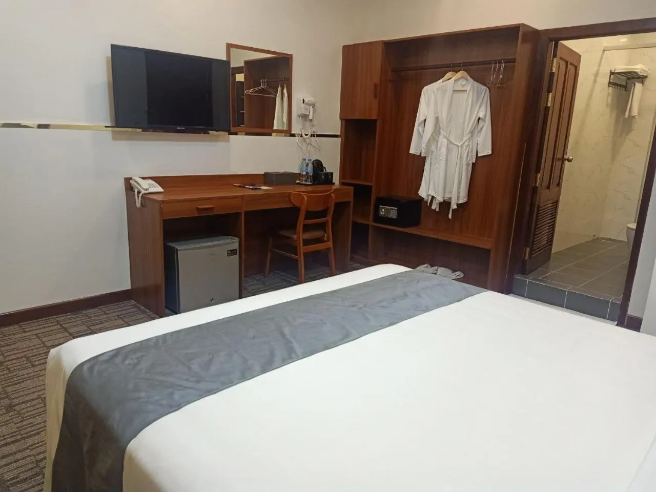 Bedroom, Bed in Nimith Hotel & Restaurant