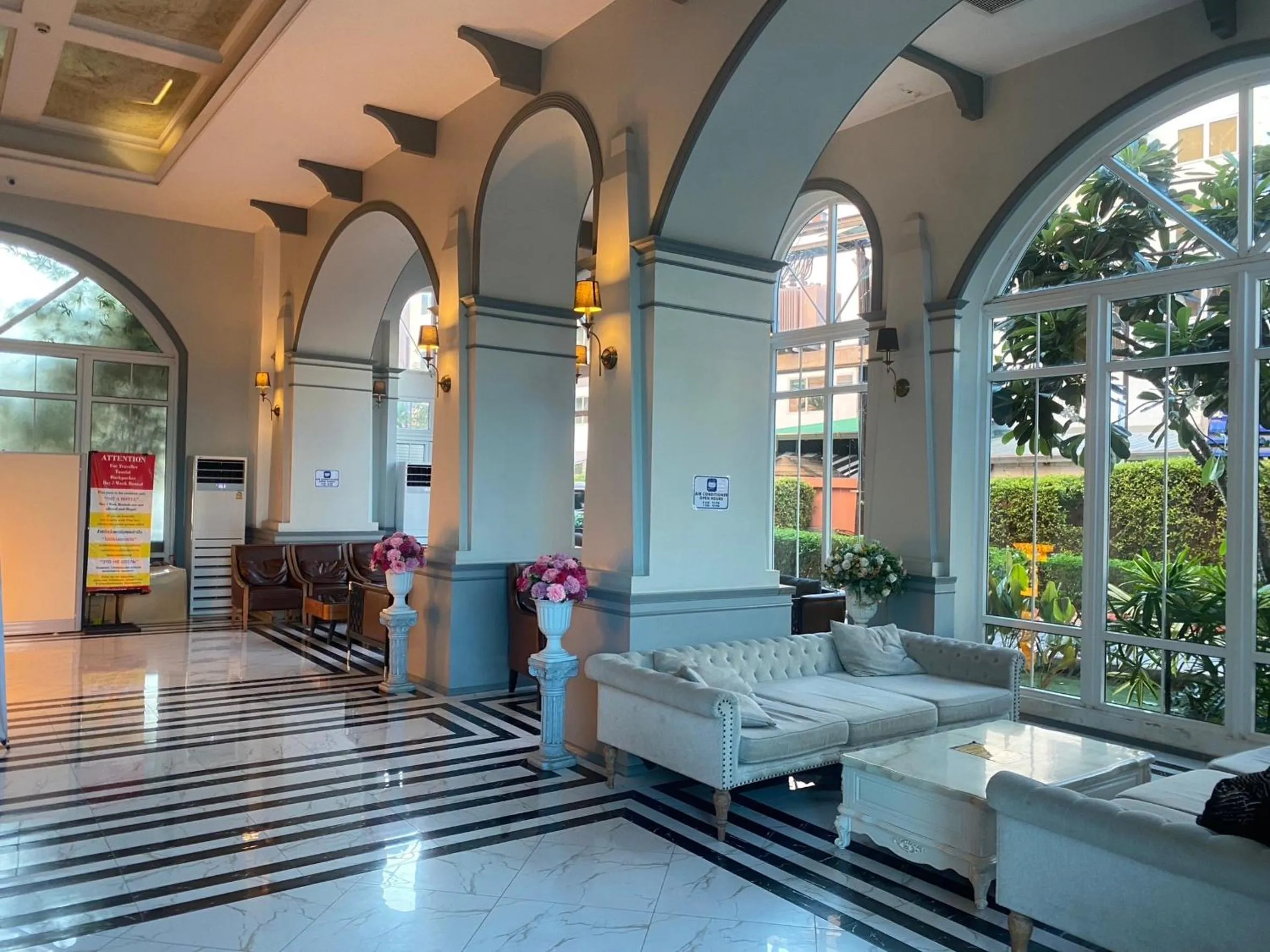 Seven seas resort Pool Access by Saifon