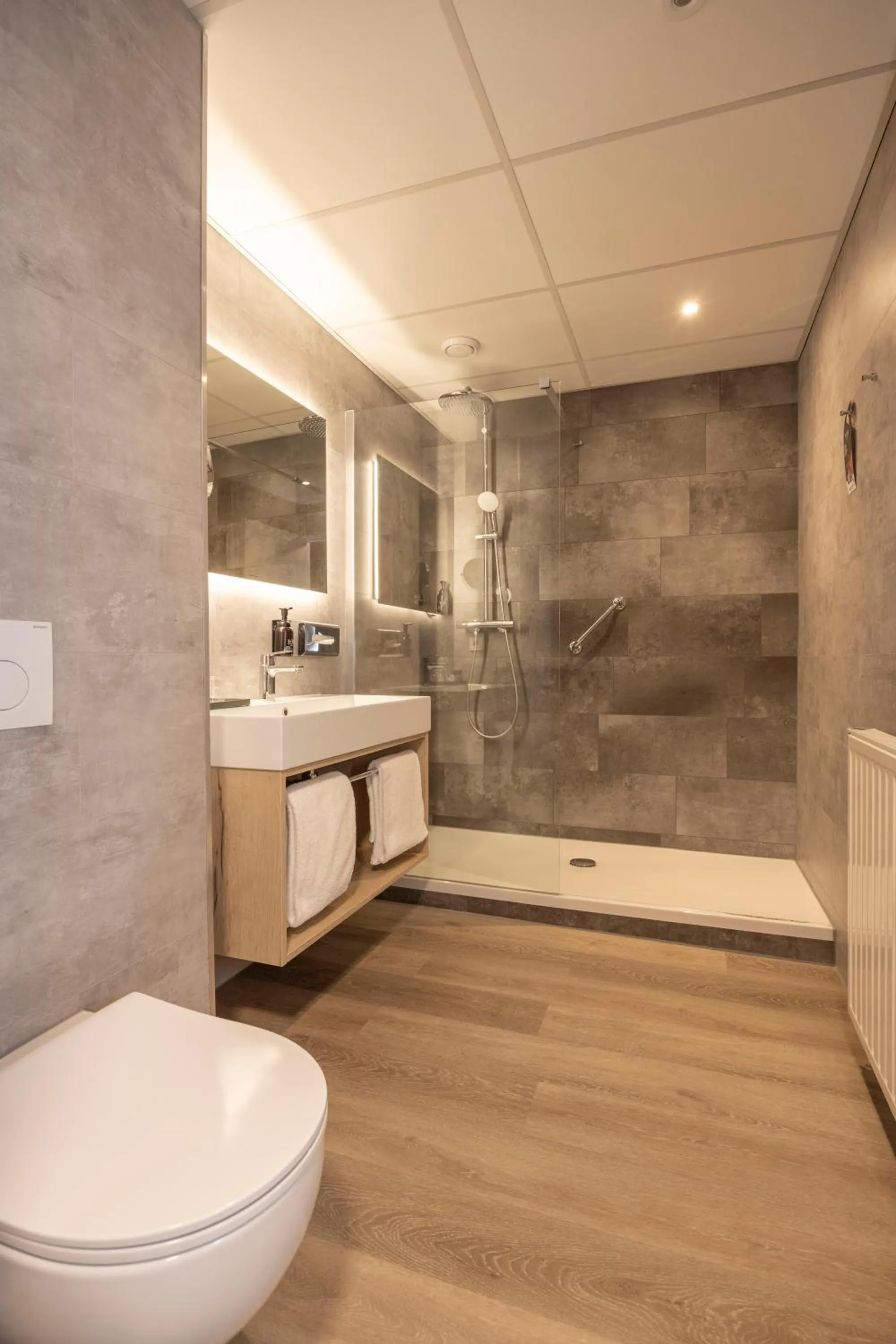 Shower in Fletcher Hotel-Restaurant Klein Zwitserland