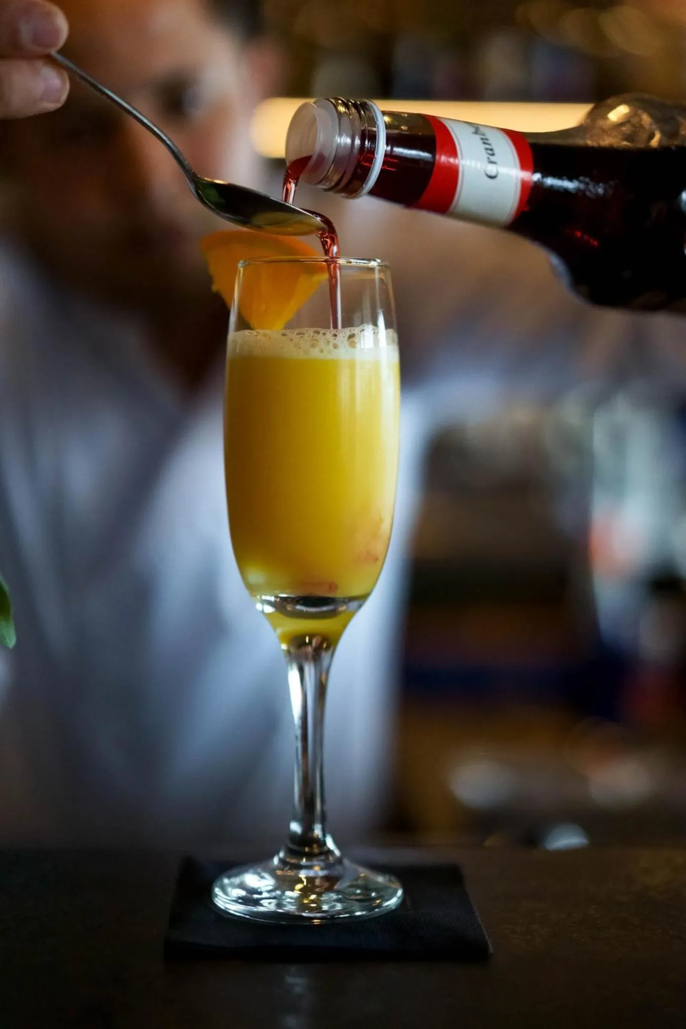 Lounge or bar in Leonardo Hotel IJmuiden Seaport Beach