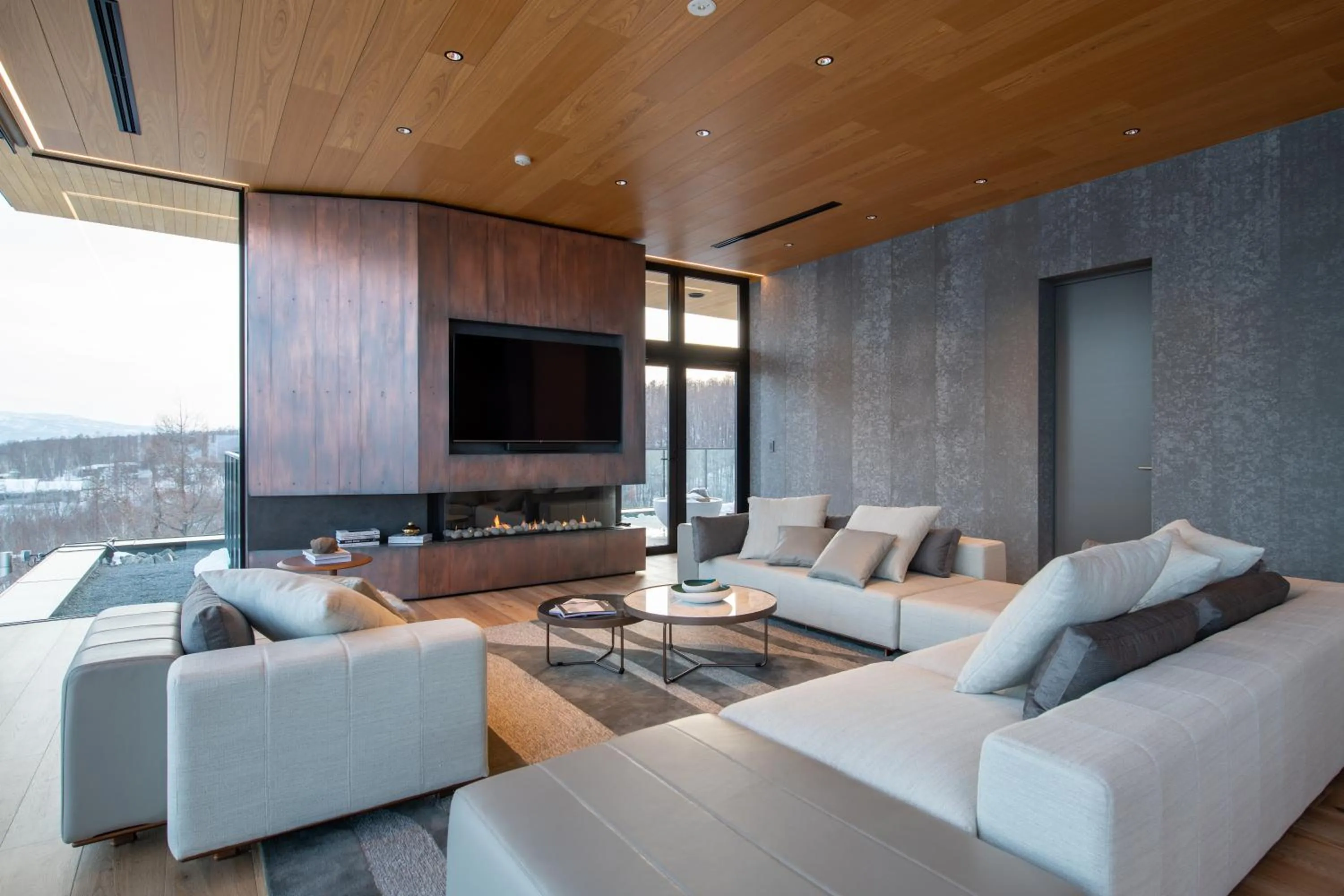 Communal lounge/ TV room in Intuition