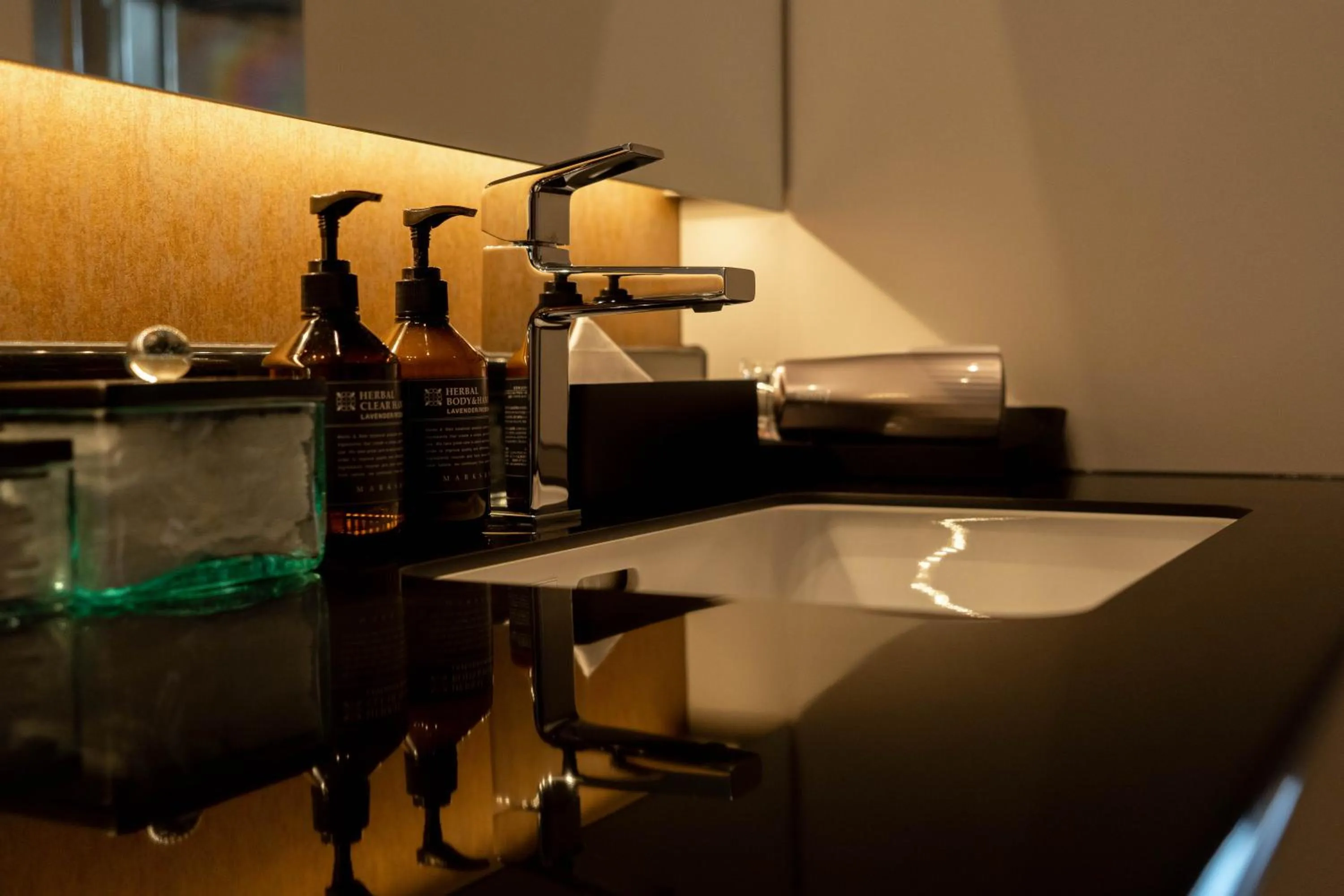 Bathroom in Intuition