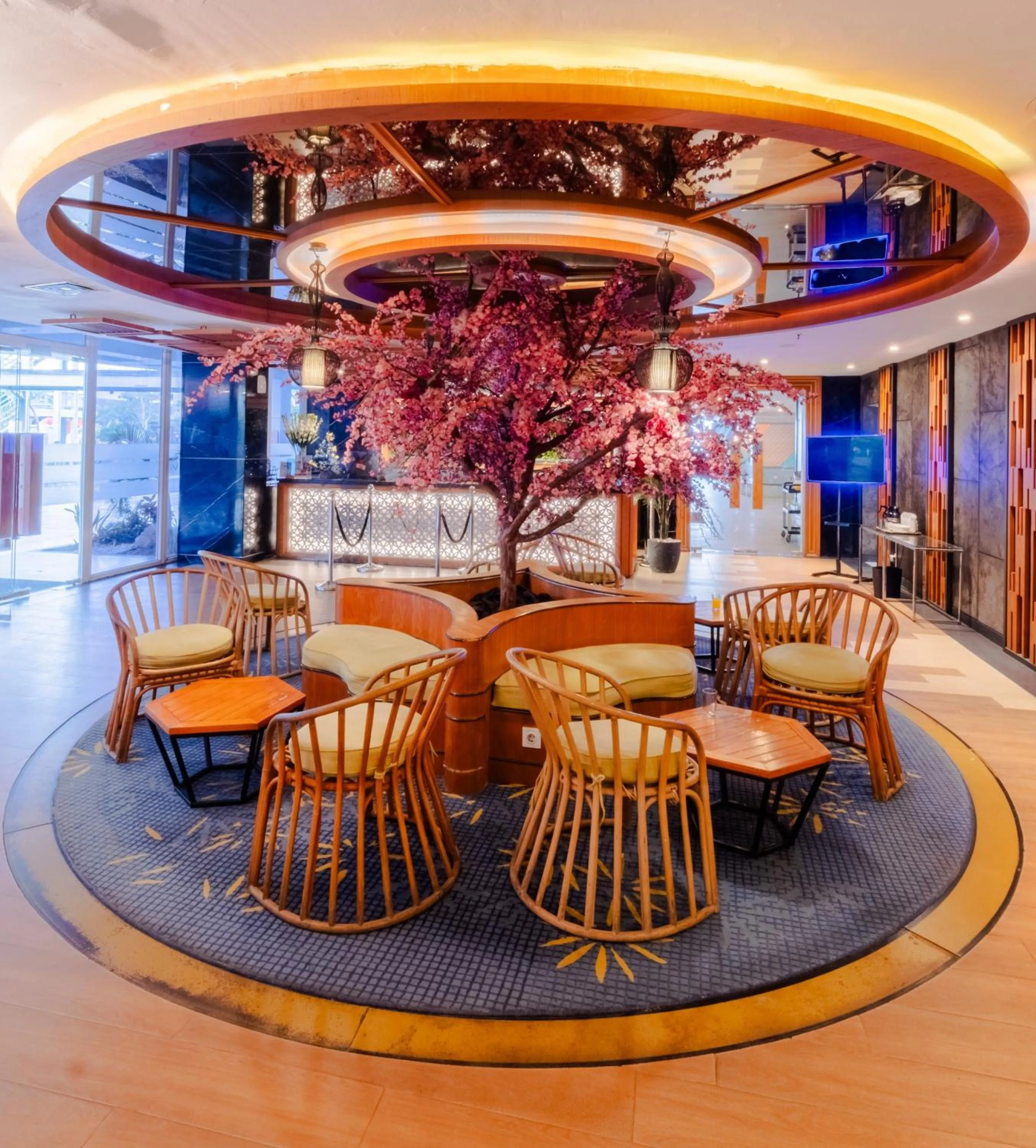 Lobby or reception in Astara Hotel Balikpapan