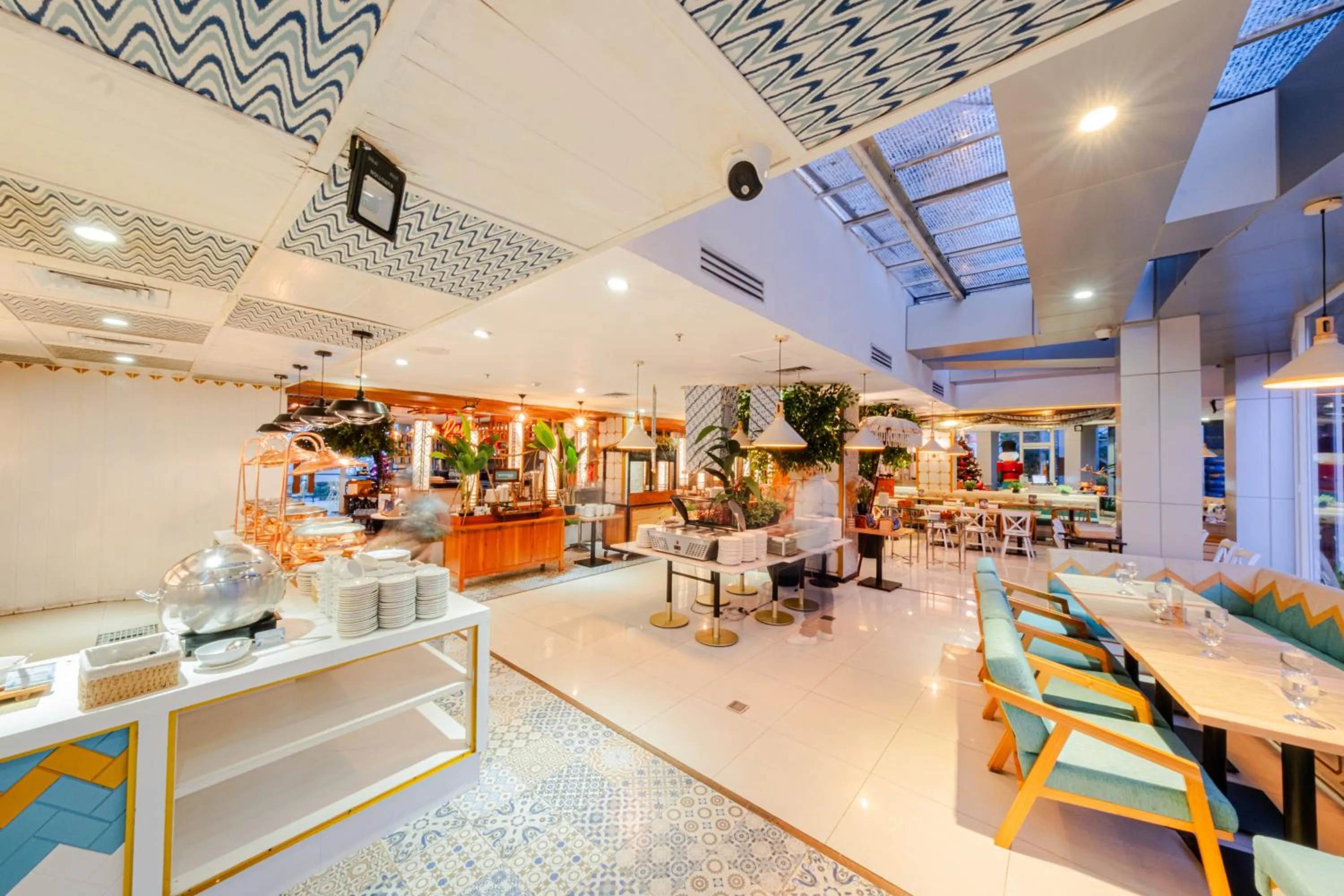 Restaurant/places to eat in Astara Hotel Balikpapan