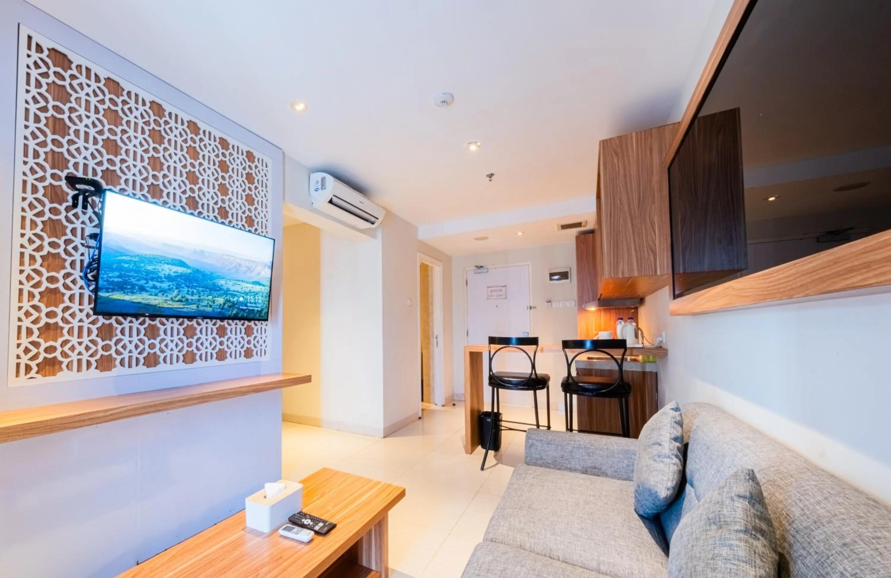 Communal lounge/ TV room in Astara Hotel Balikpapan