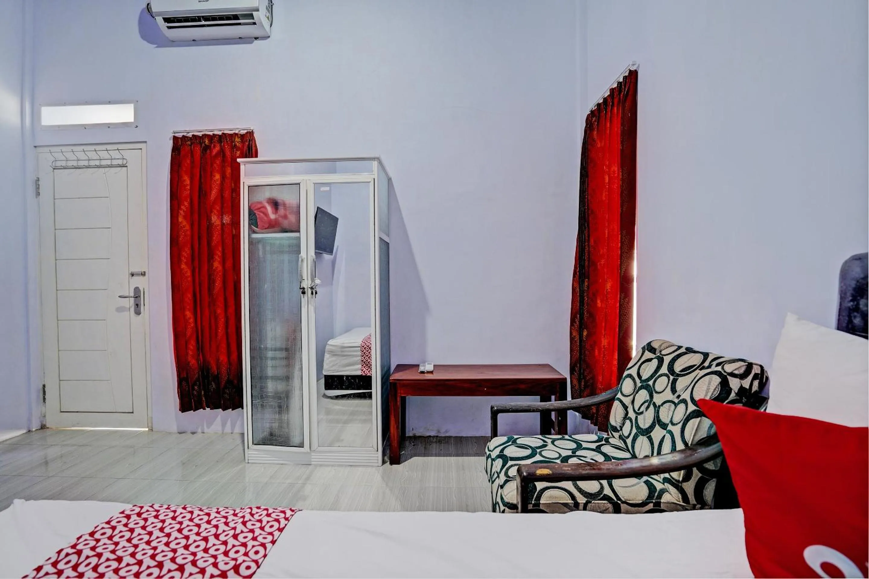 Bedroom, Bed in Hotel O Niza Guesthouse Syariah