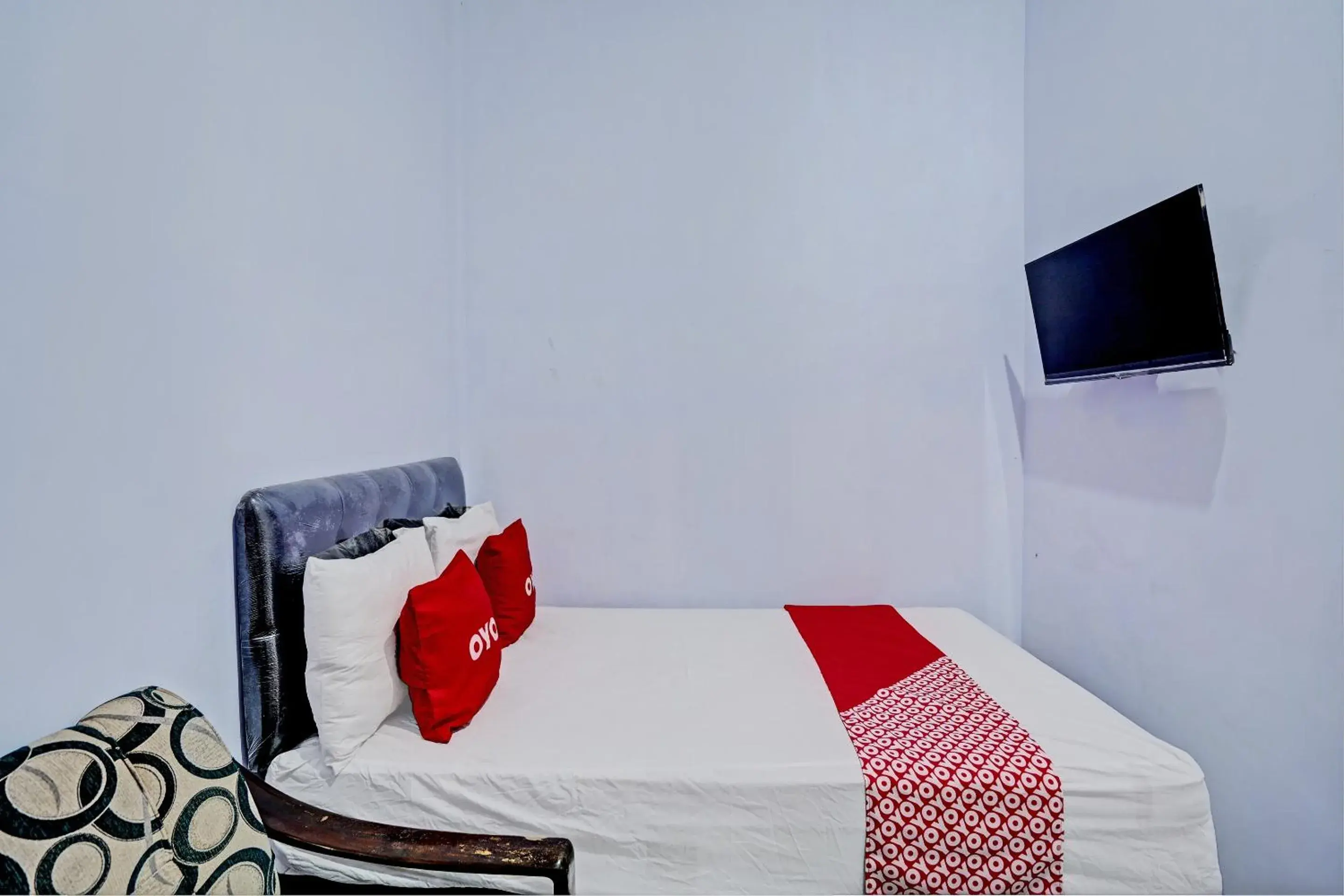 Standard King Room in Hotel O Niza Guesthouse Syariah Standard King Room in Hotel O Niza Guesthouse Syariah