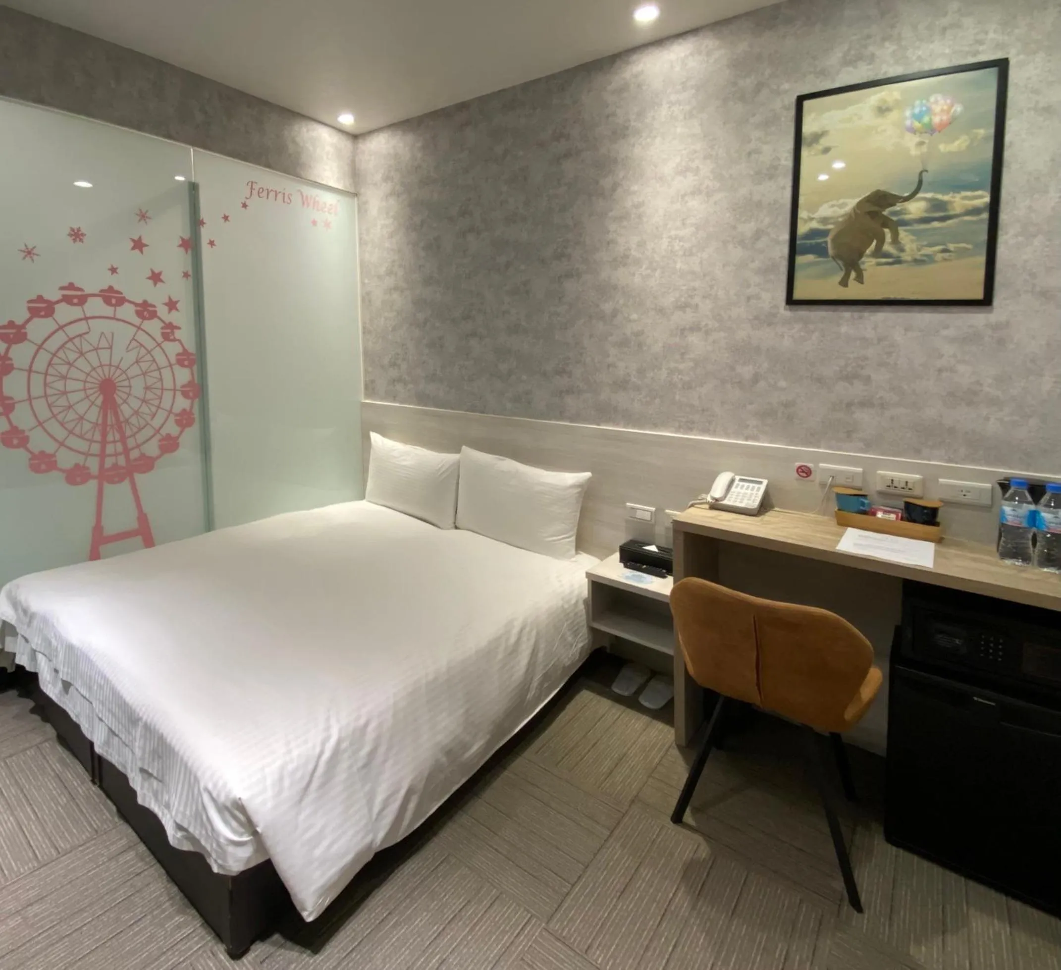 Bed in 西門雲町旅店 Sky Gate Hotel