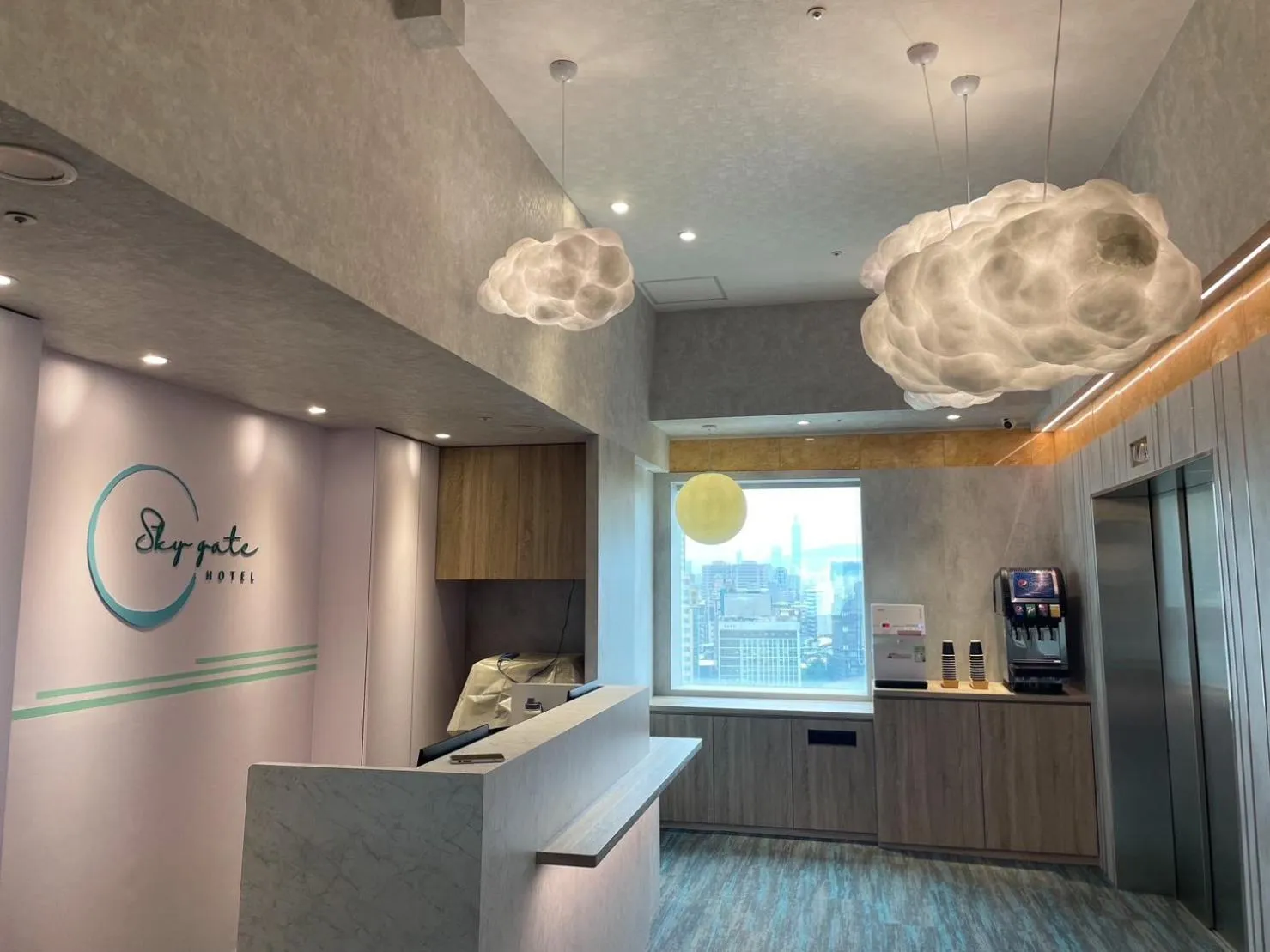 Lobby or reception in 西門雲町旅店 Sky Gate Hotel