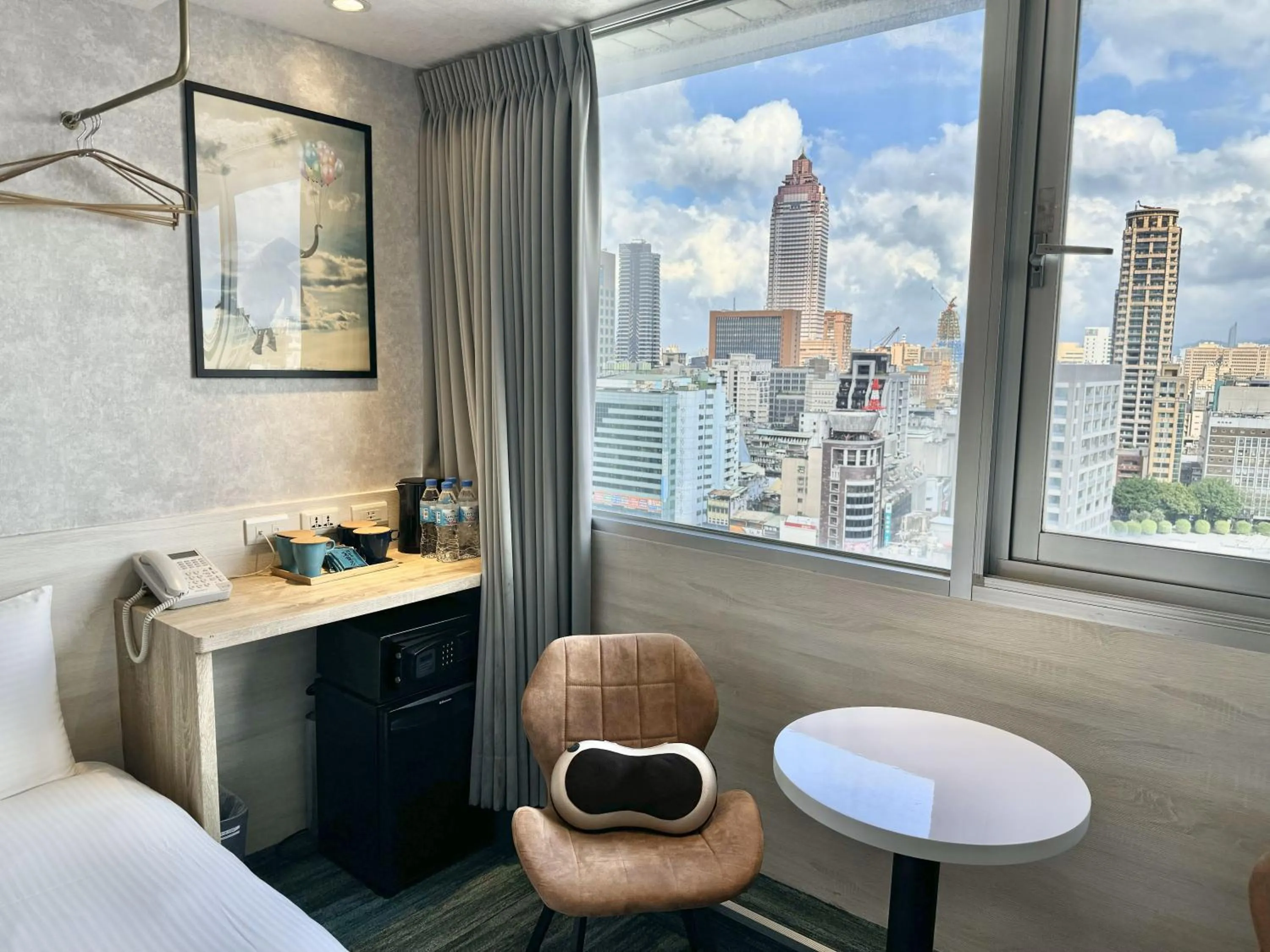 Bed in 西門雲町旅店 Sky Gate Hotel