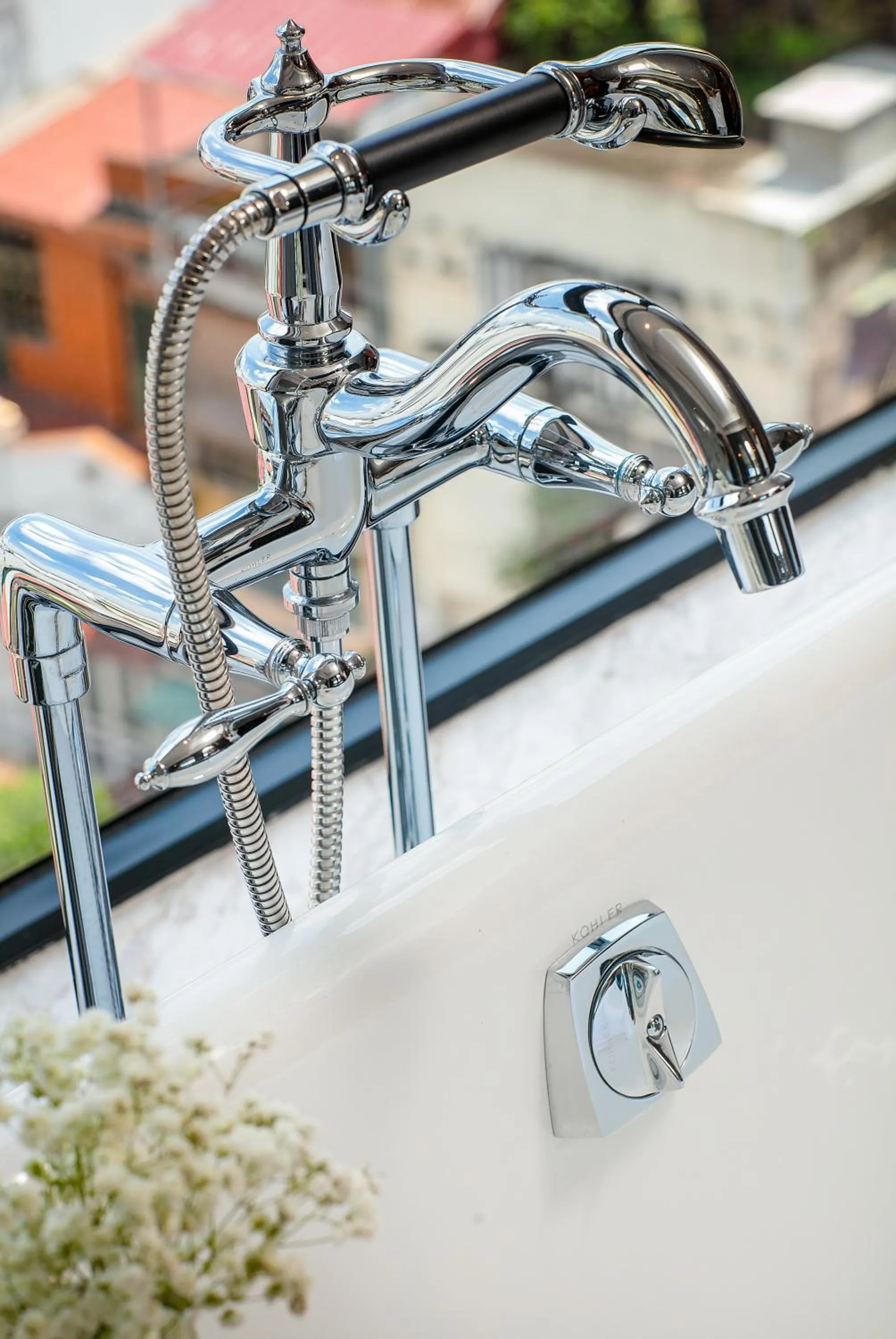Bathroom in Le Chanvre Hanoi Hotel & Spa
