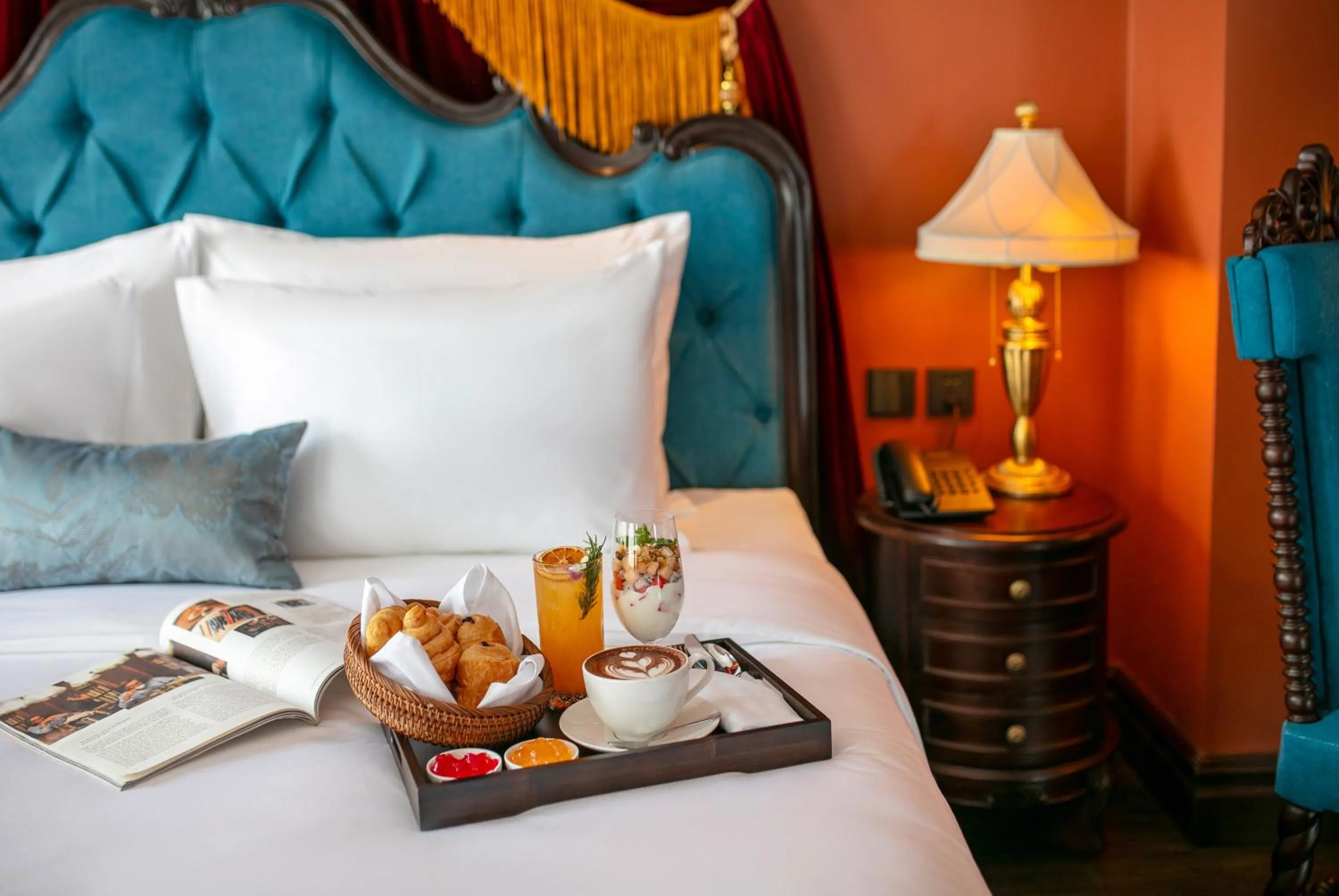 Bed in Le Chanvre Hanoi Hotel & Spa