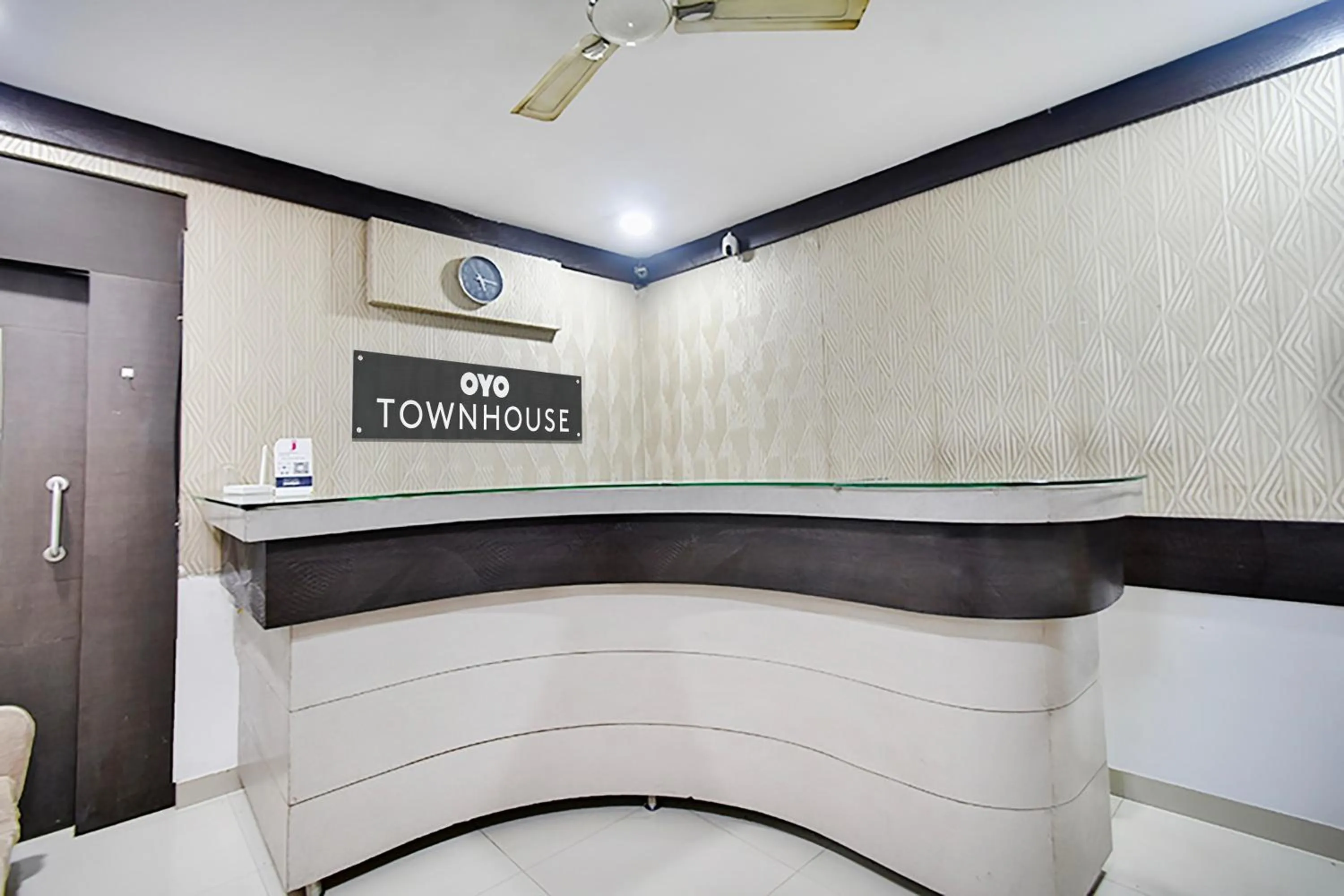 Lobby or reception in Collection O Elite Residency