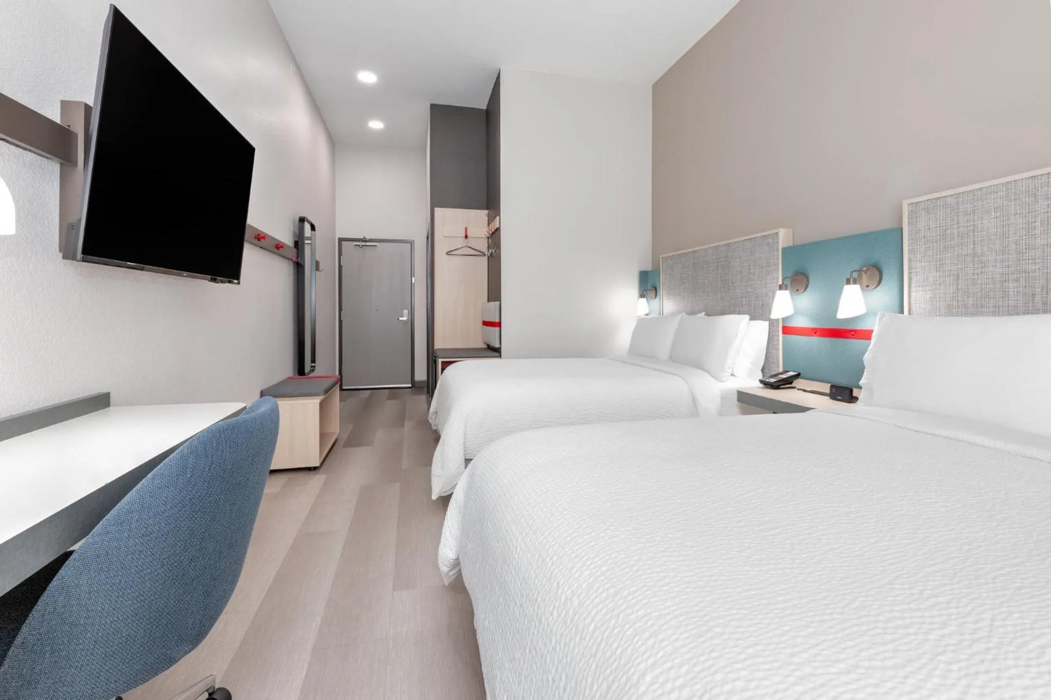 Photo of the whole room, Bed in avid hotel Austin NW - Lakeline by IHG