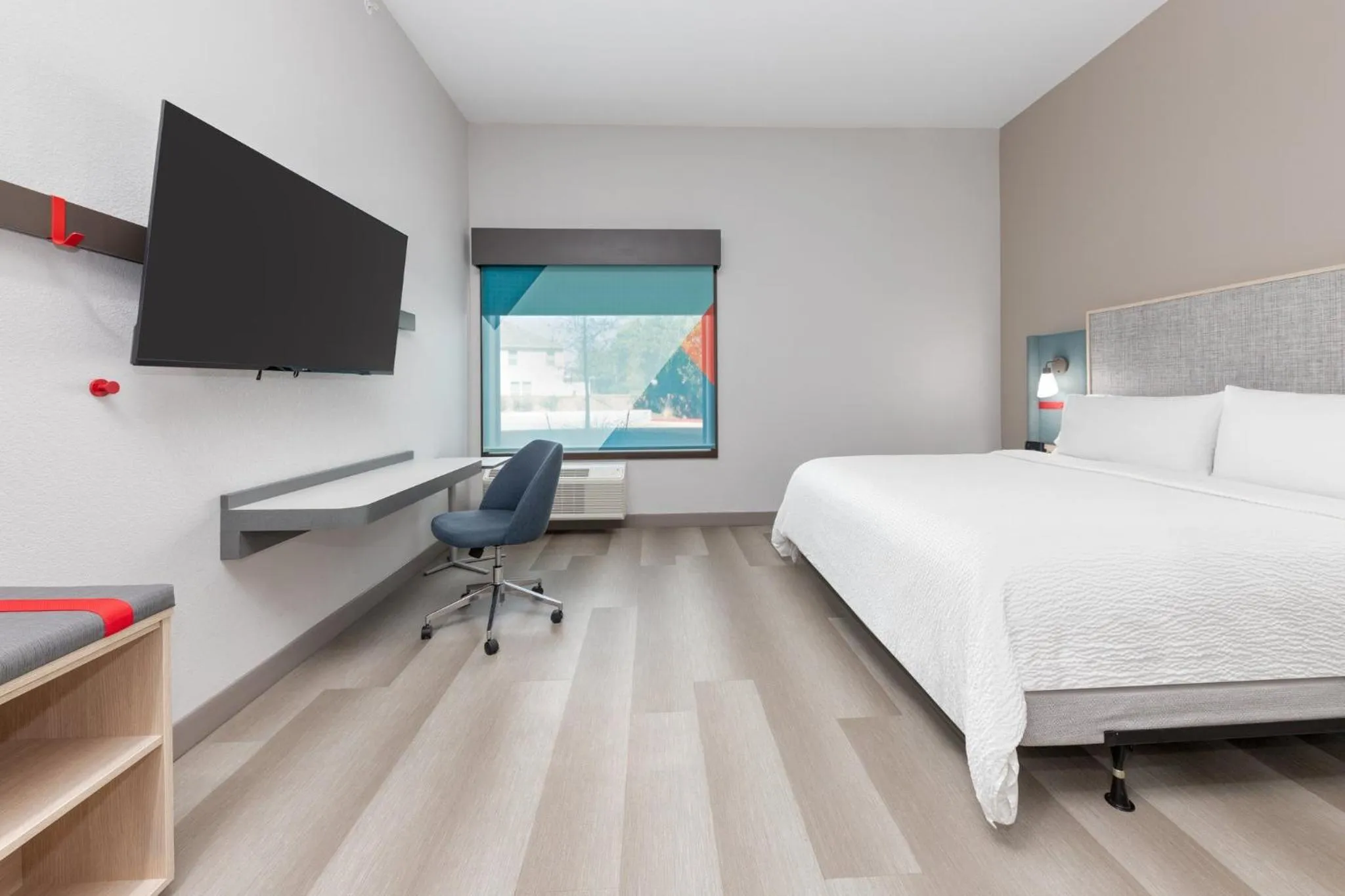 Photo of the whole room, Bed in avid hotel Austin NW - Lakeline by IHG