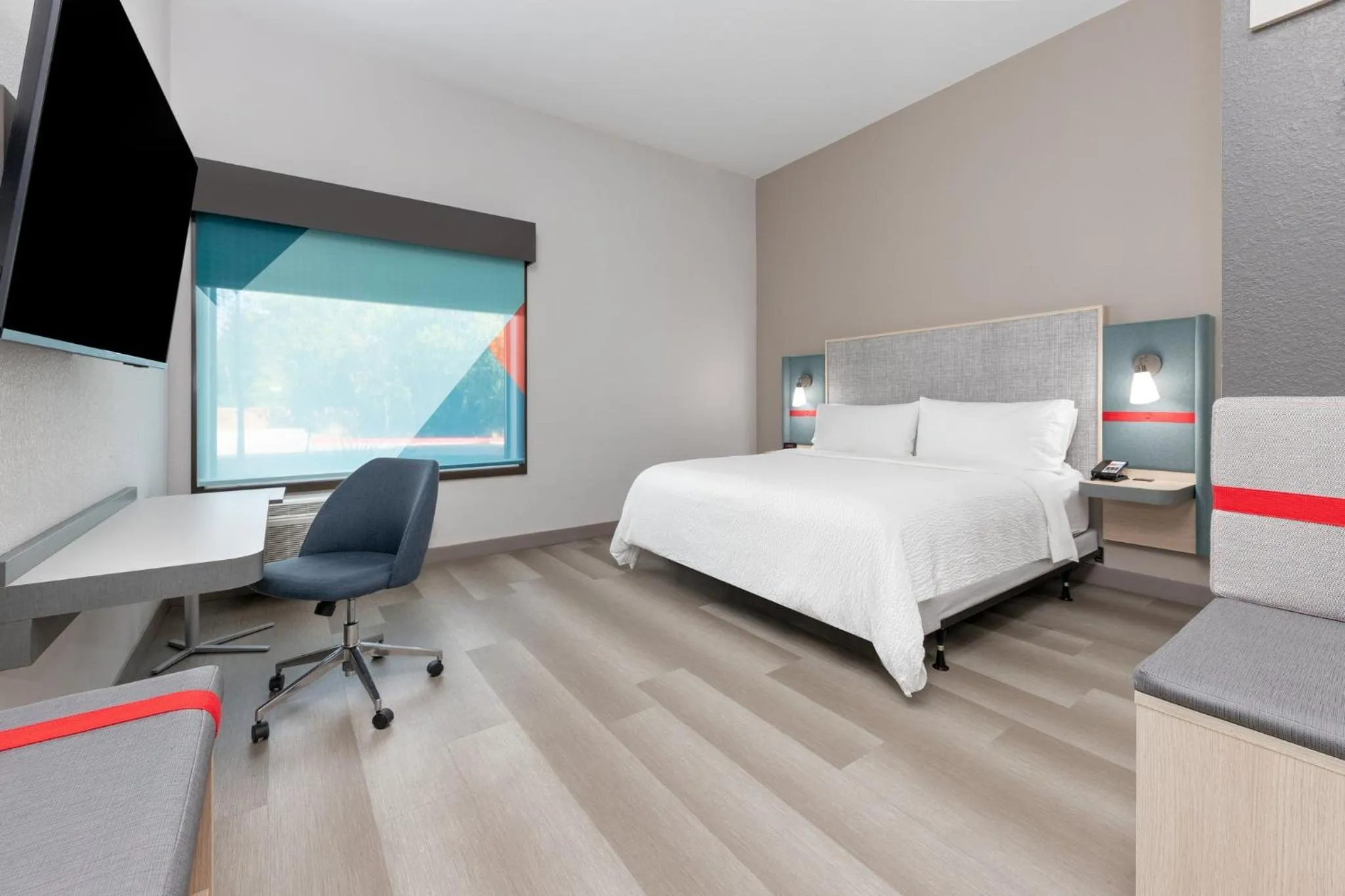 Photo of the whole room, Bed in avid hotel Austin NW - Lakeline by IHG