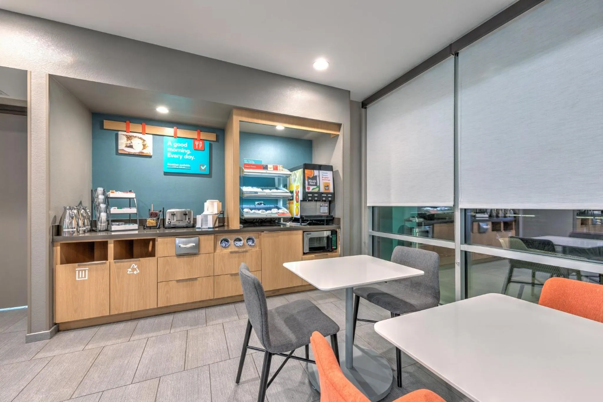 Breakfast in avid hotel Austin NW - Lakeline by IHG