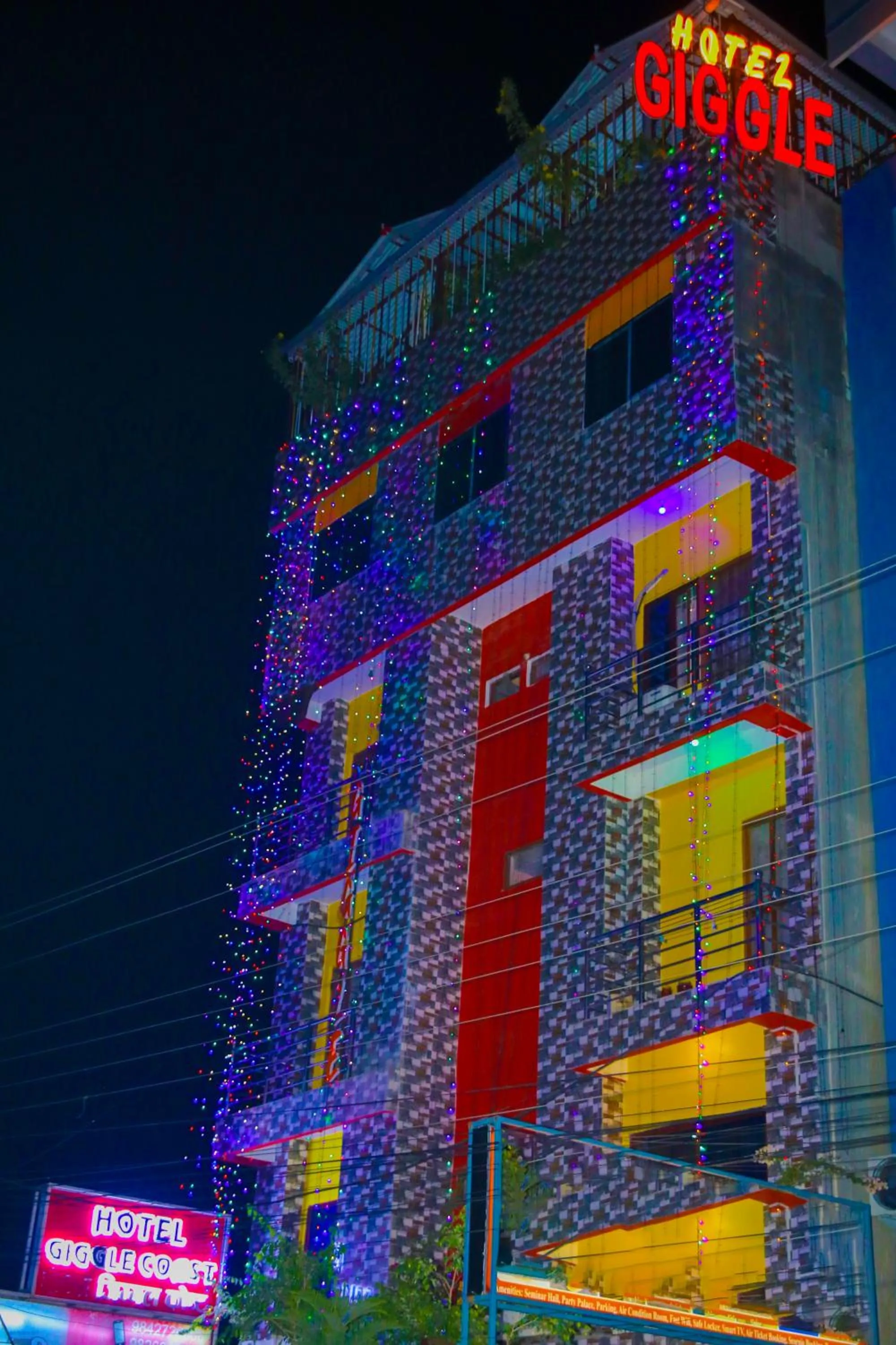 Property building in Hotel Giggle Coast Restro and Lodge