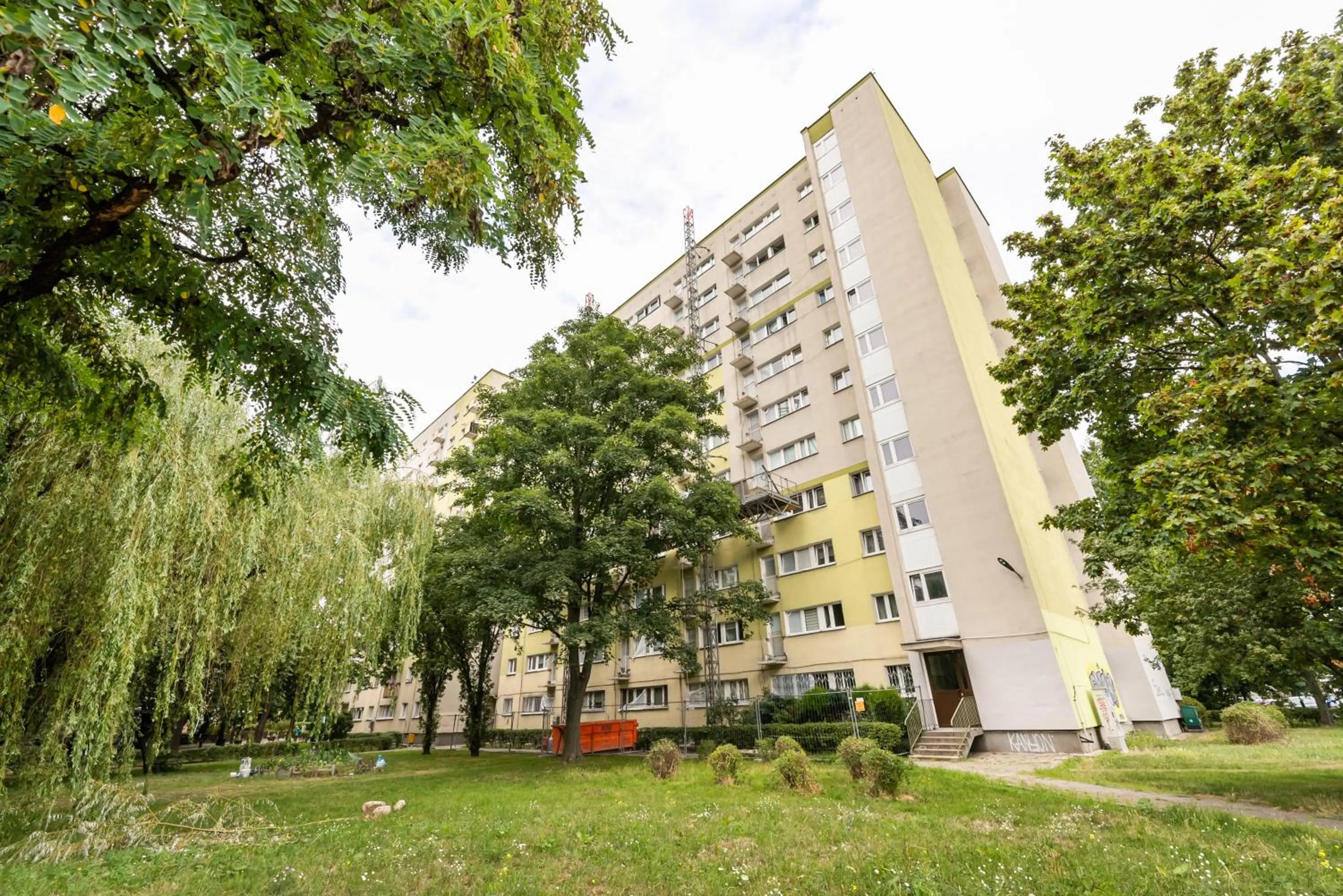 Mokotów Orzycka Beige Studio by BookingHost