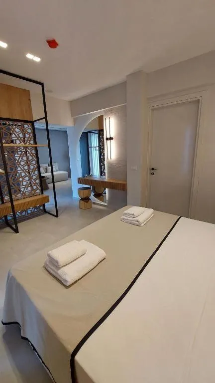 Photo of the whole room, Bed in Niriides Palace