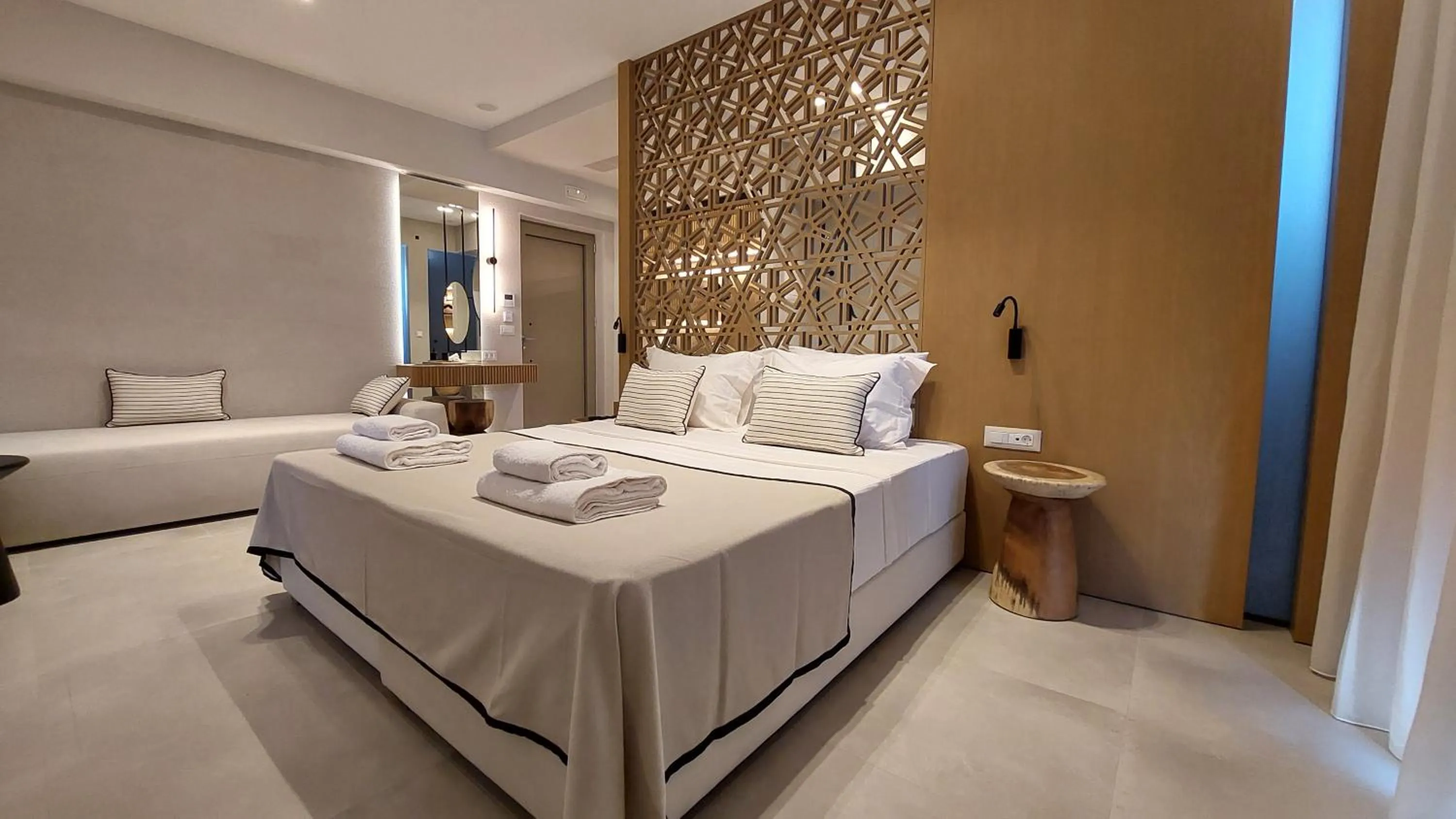 Bed in Niriides Palace