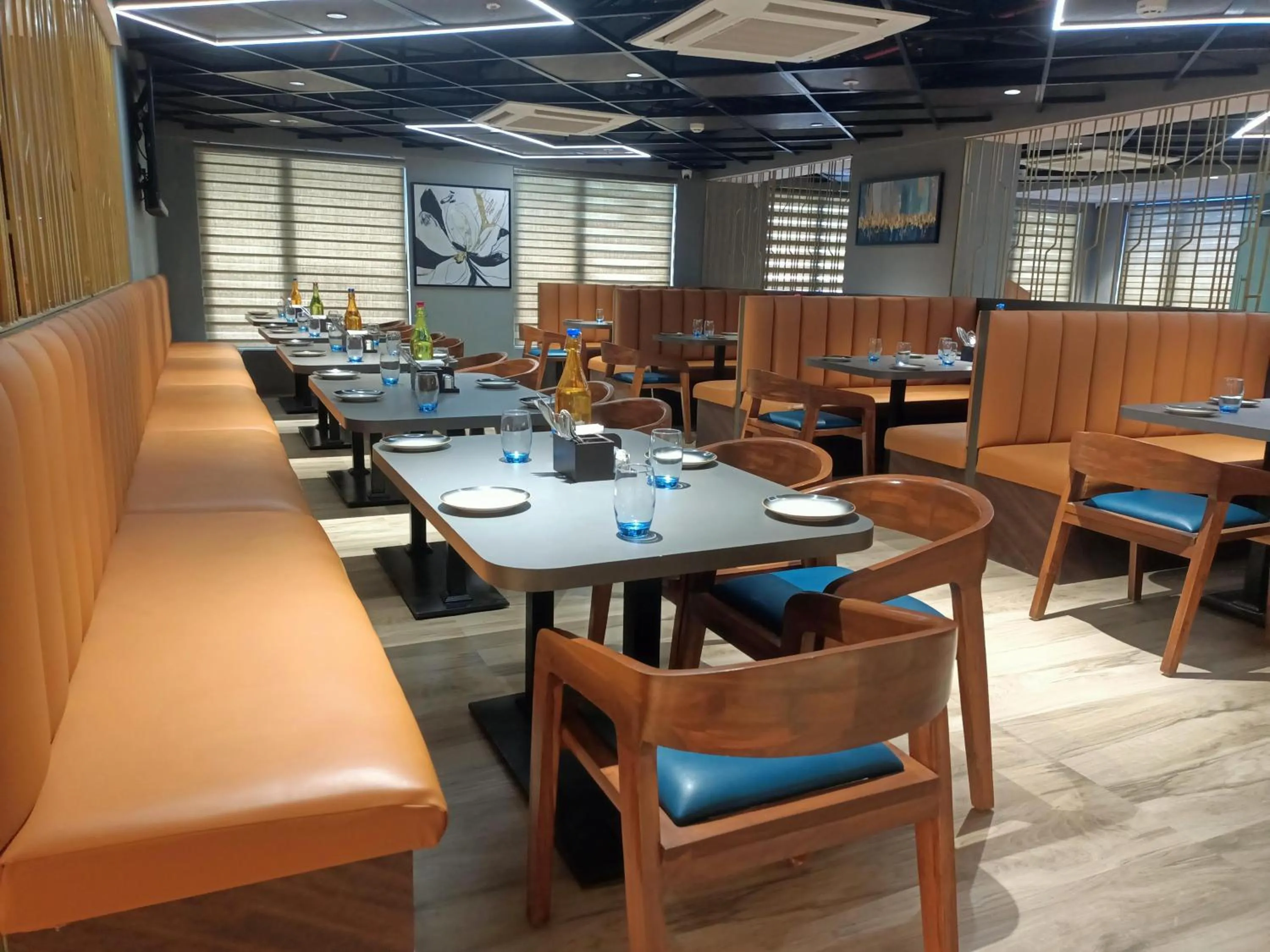 Restaurant/places to eat in Aralia International Airport, Mumbai