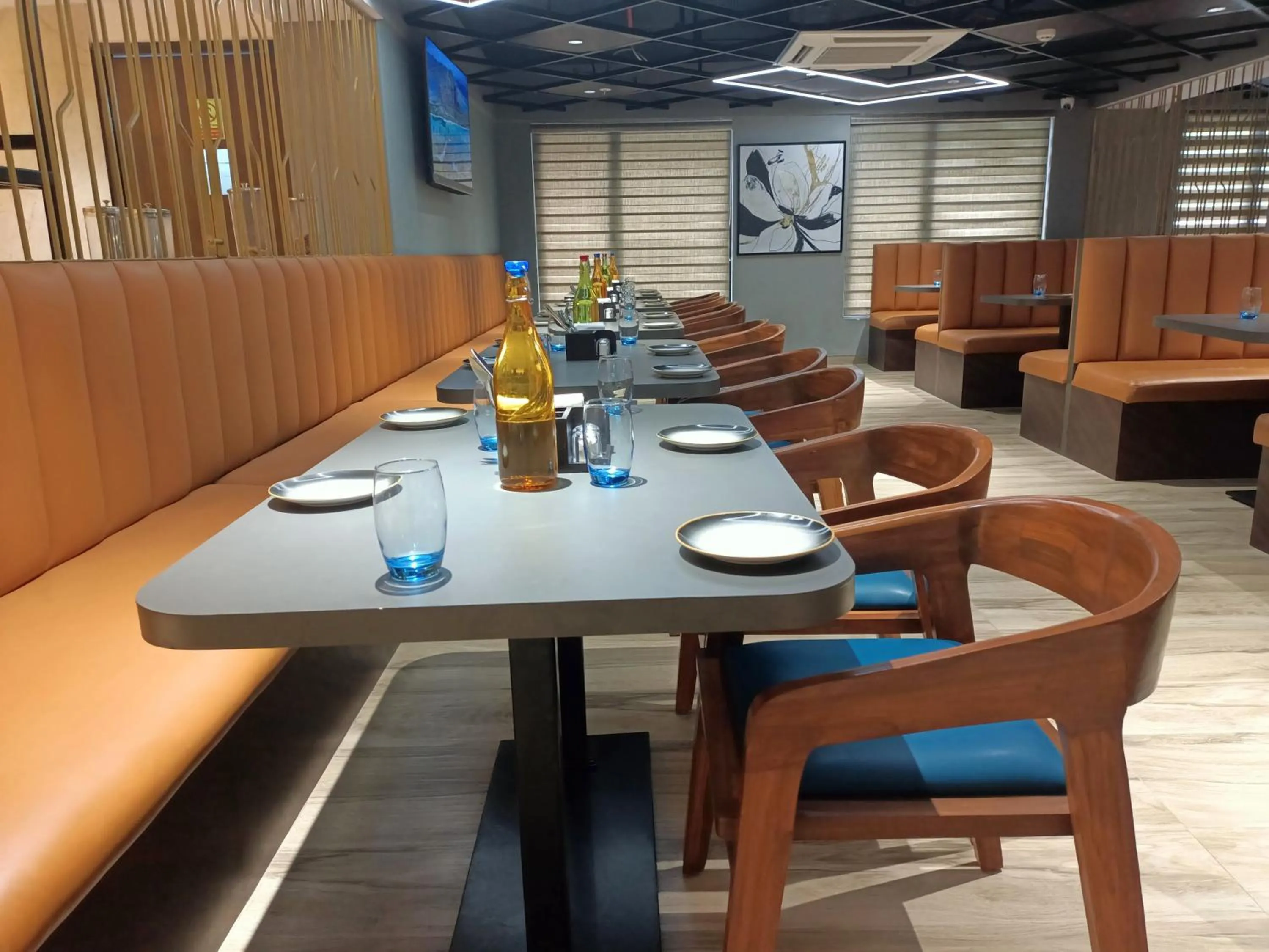 Restaurant/places to eat in Aralia International Airport, Mumbai