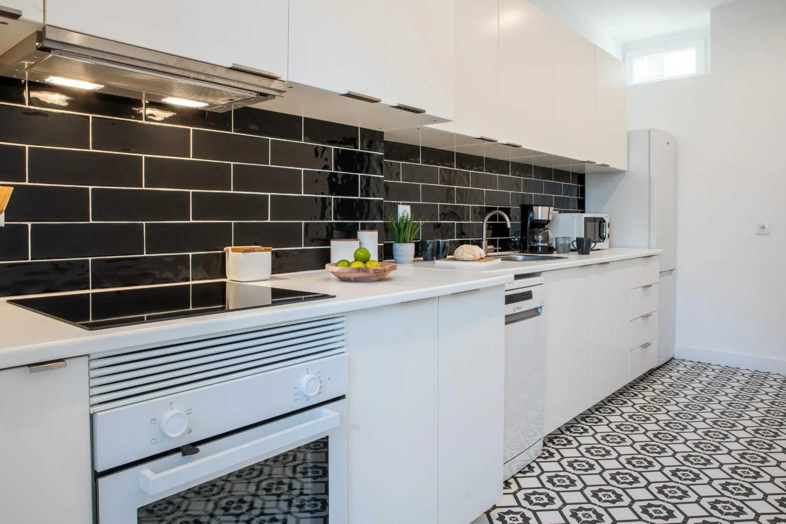 Kitchen or kitchenette in Succeed Campo Pequeno Suites