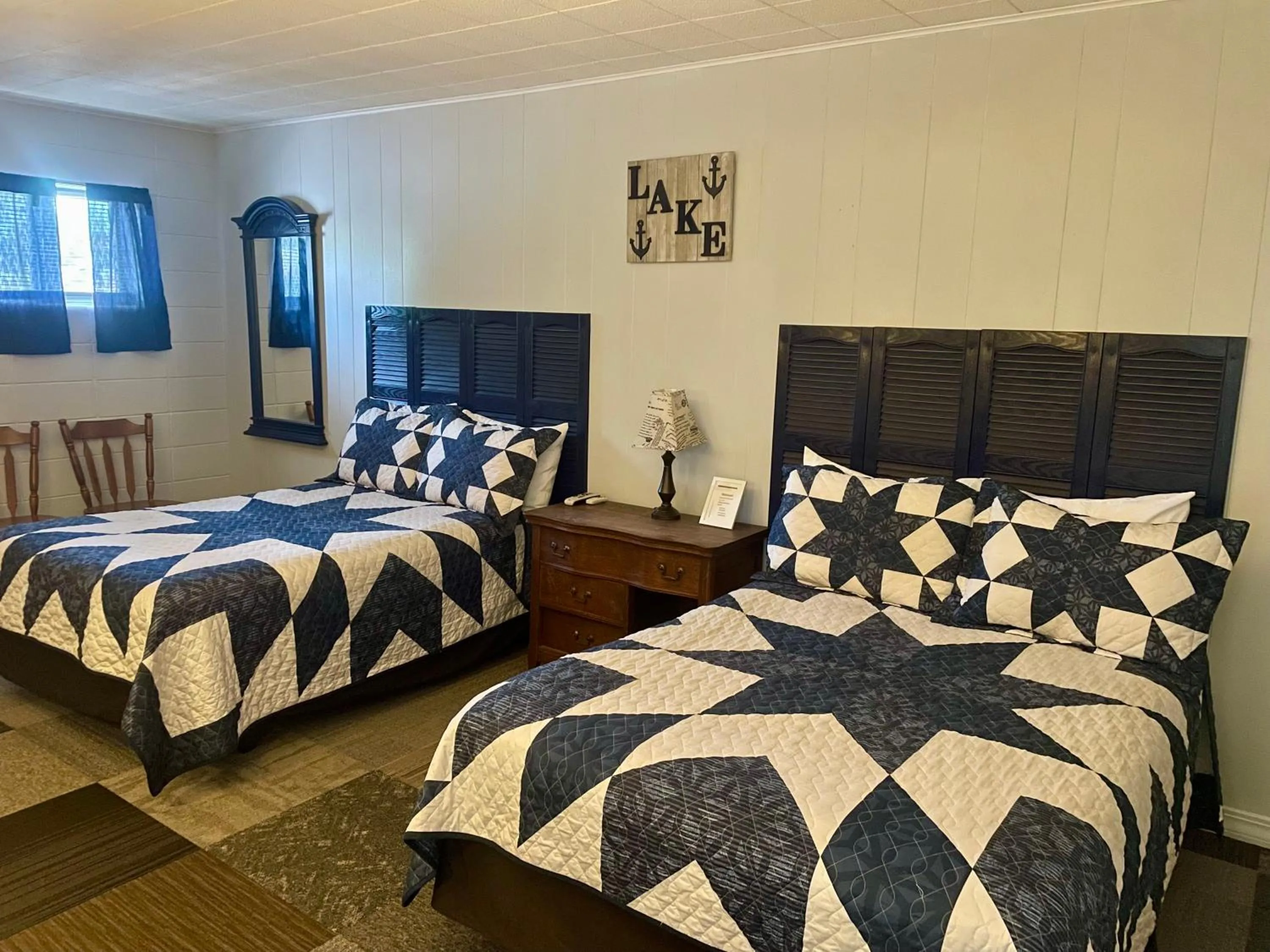 Bed in Sportsman's Lodge