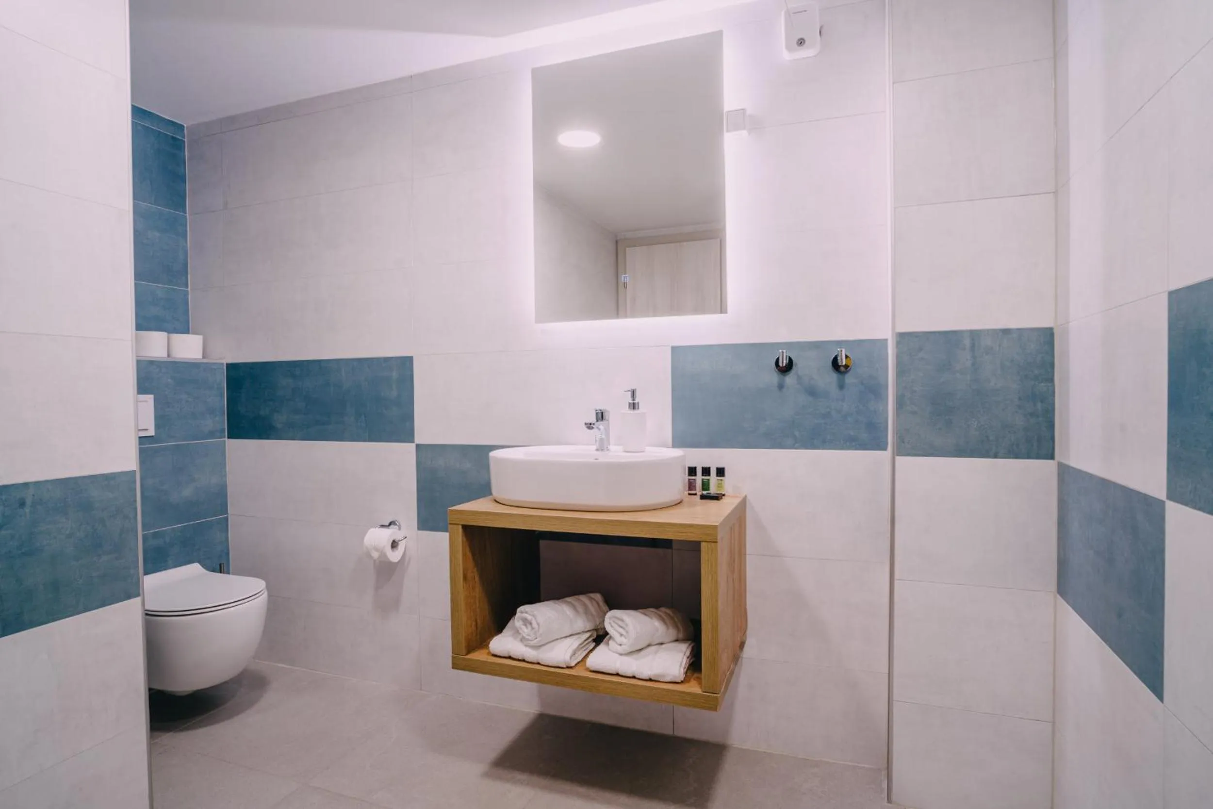 Toilet in Kul IN Ablana