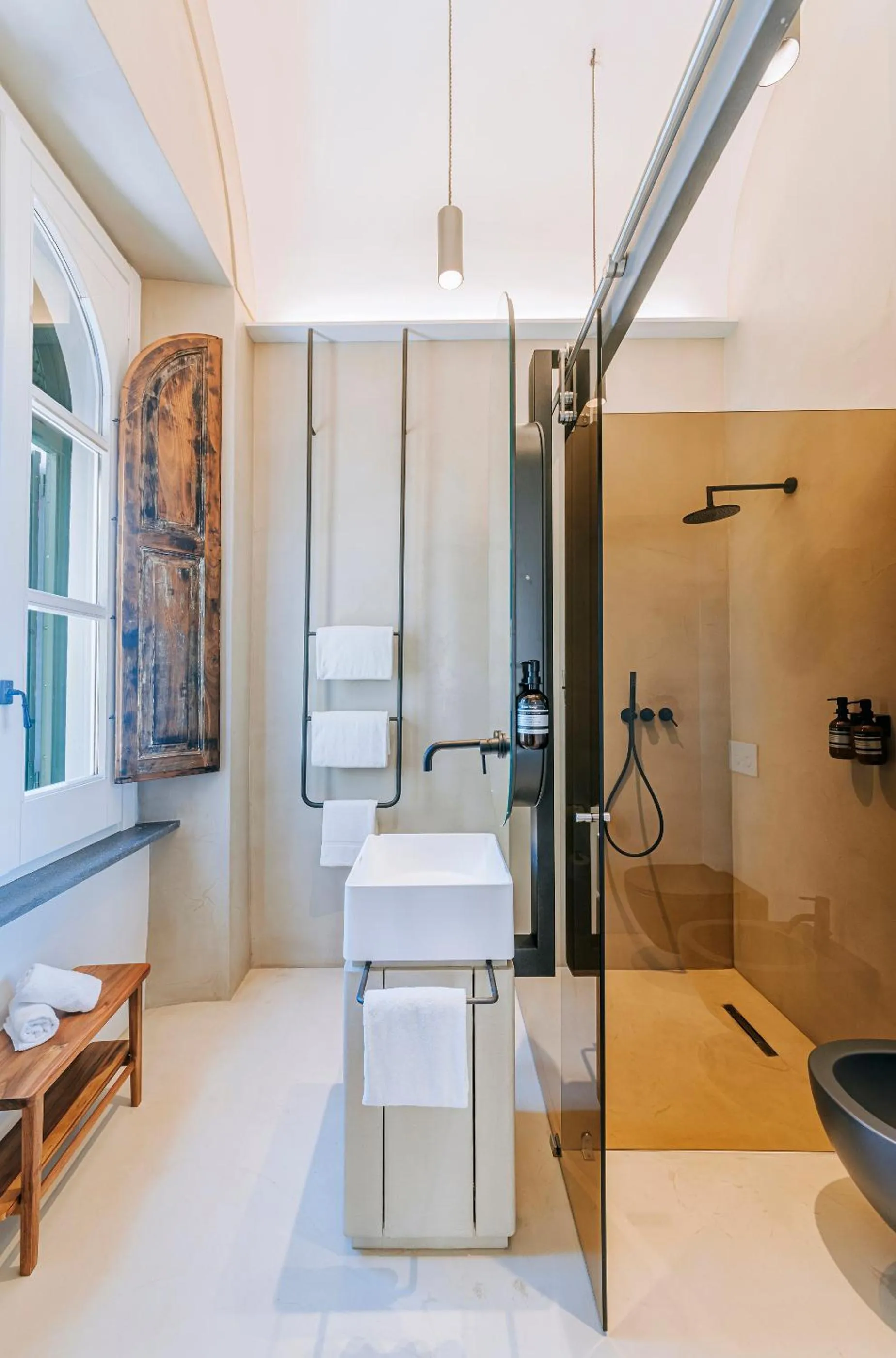 Shower in Ischia Lighthousehideaway
