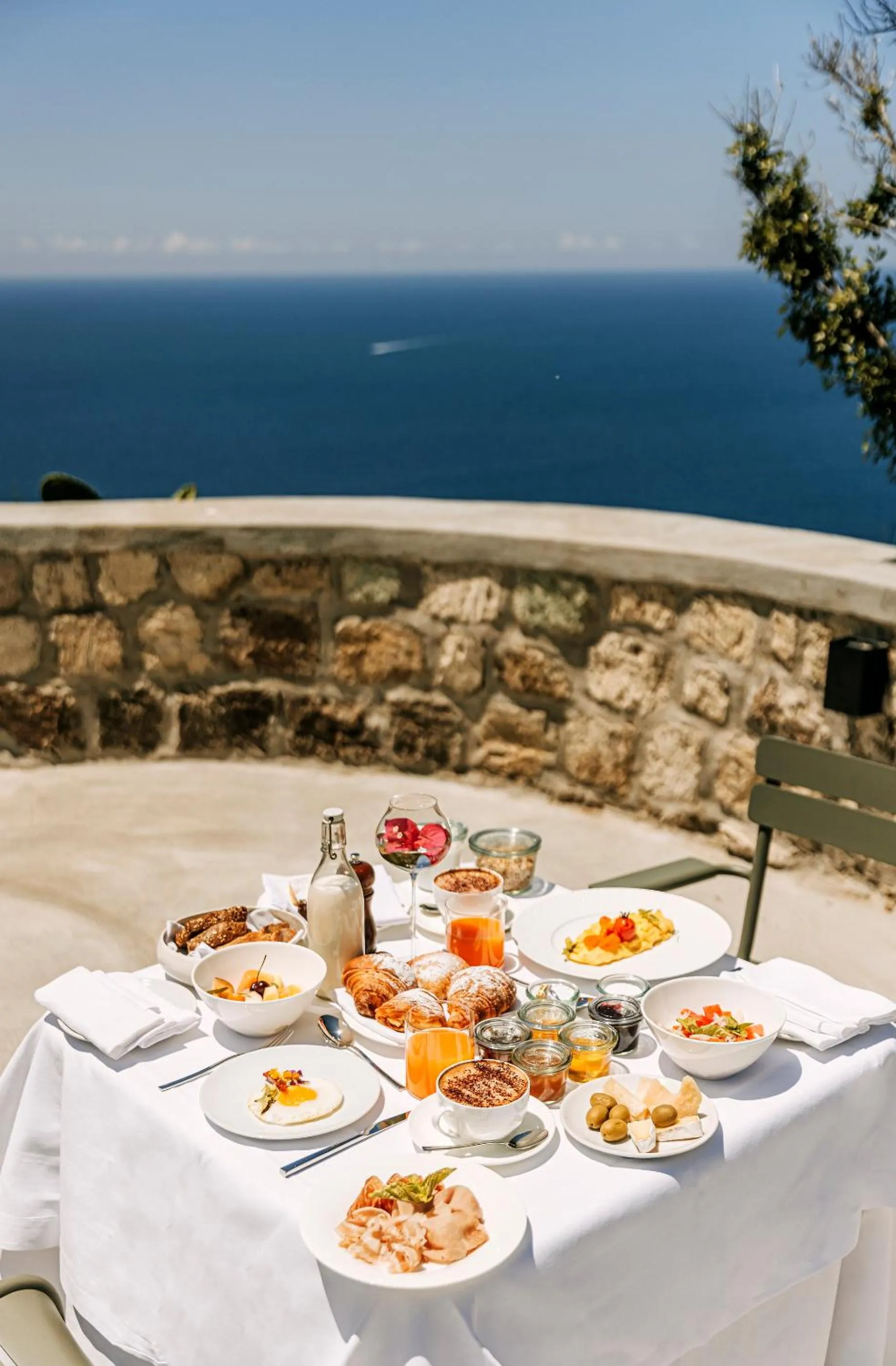 Breakfast in Ischia Lighthousehideaway