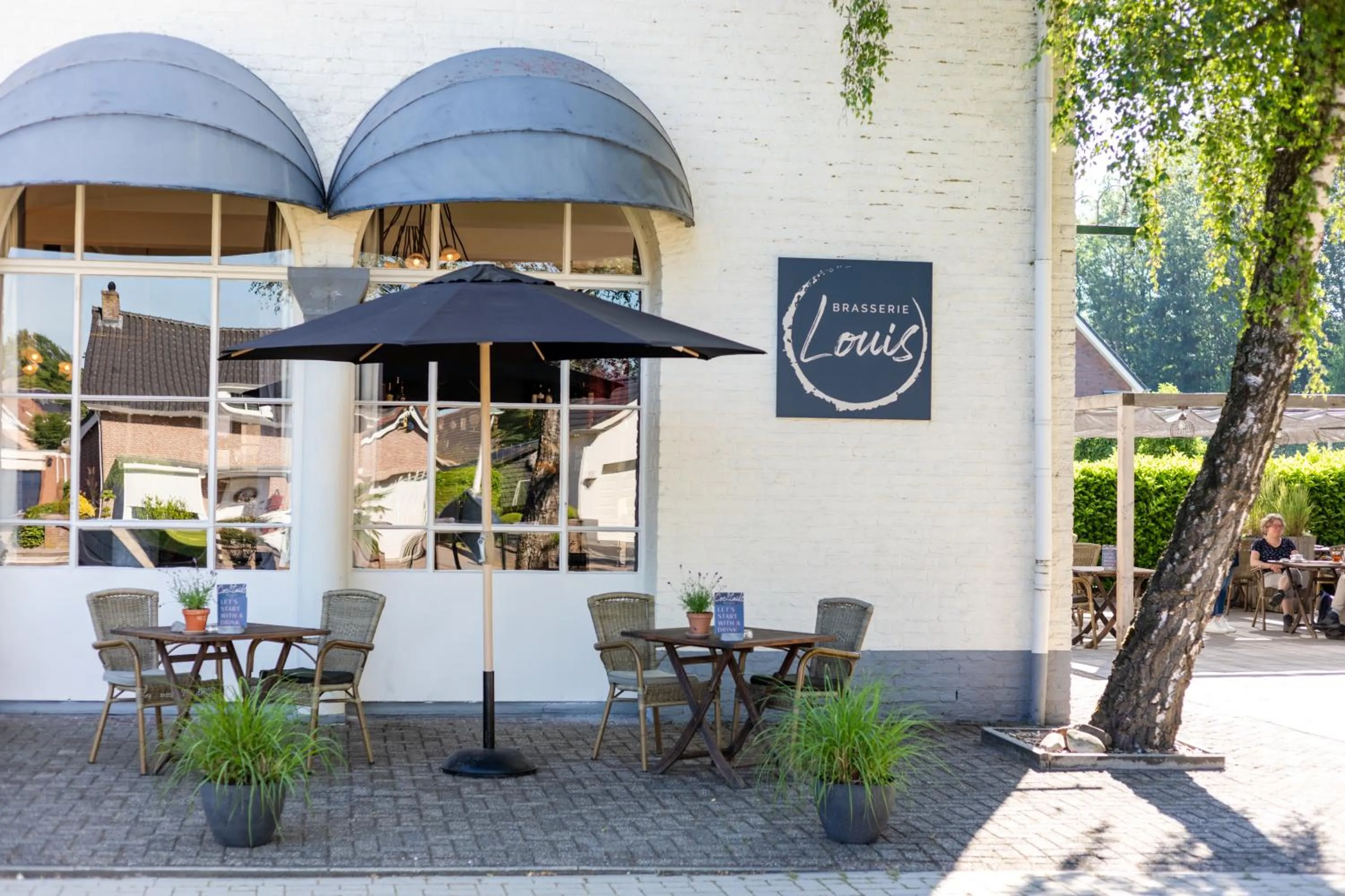 Facade/entrance in Fletcher Hotel-Restaurant De Reiskoffer