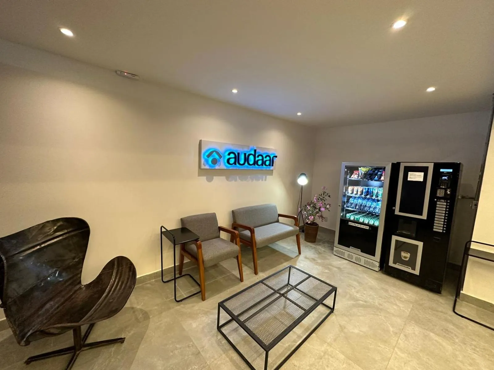 Communal lounge/ TV room in Audaar Tech Suítes - Aeroporto de Congonhas