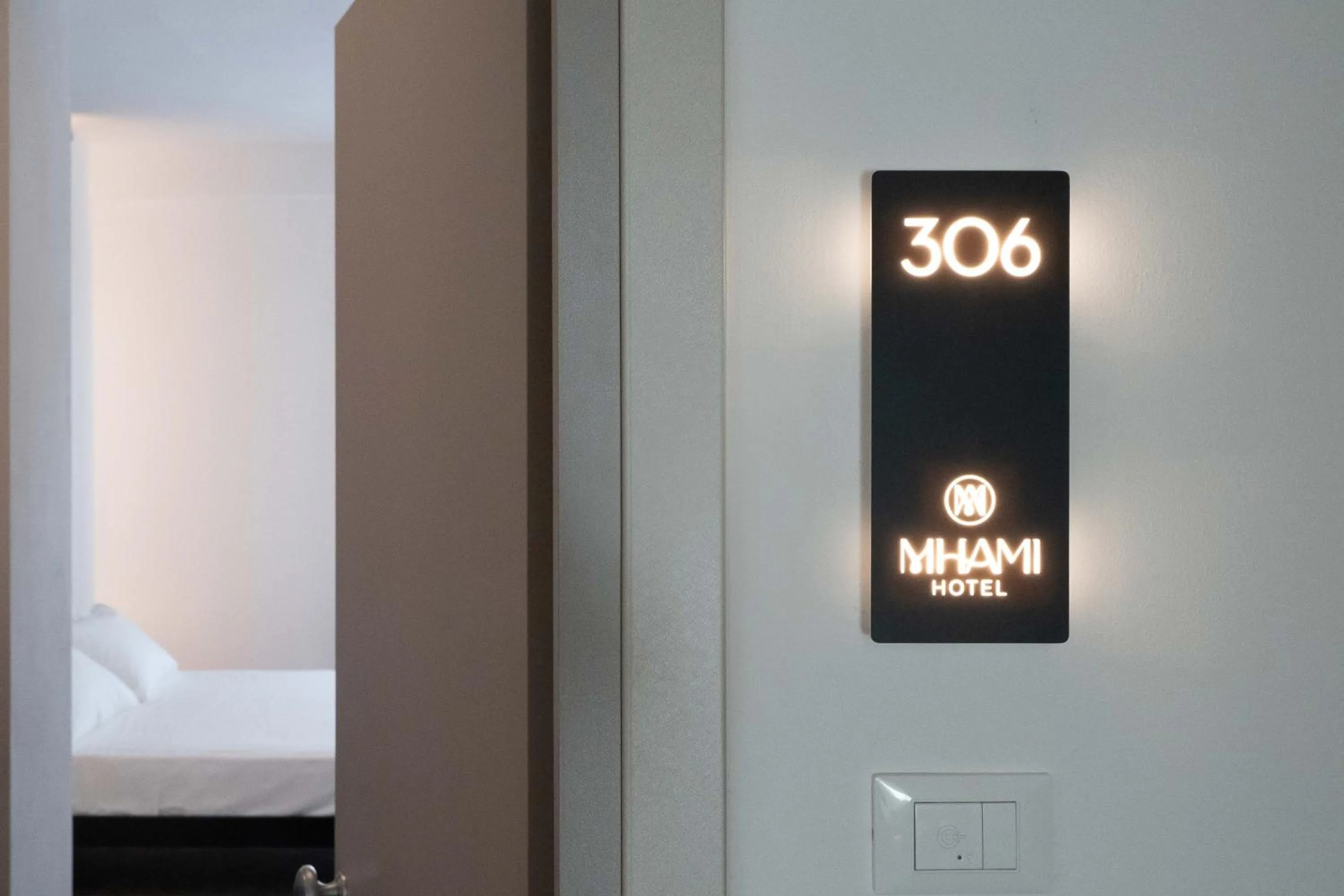 Bedroom, Bed in Hotel Mhami