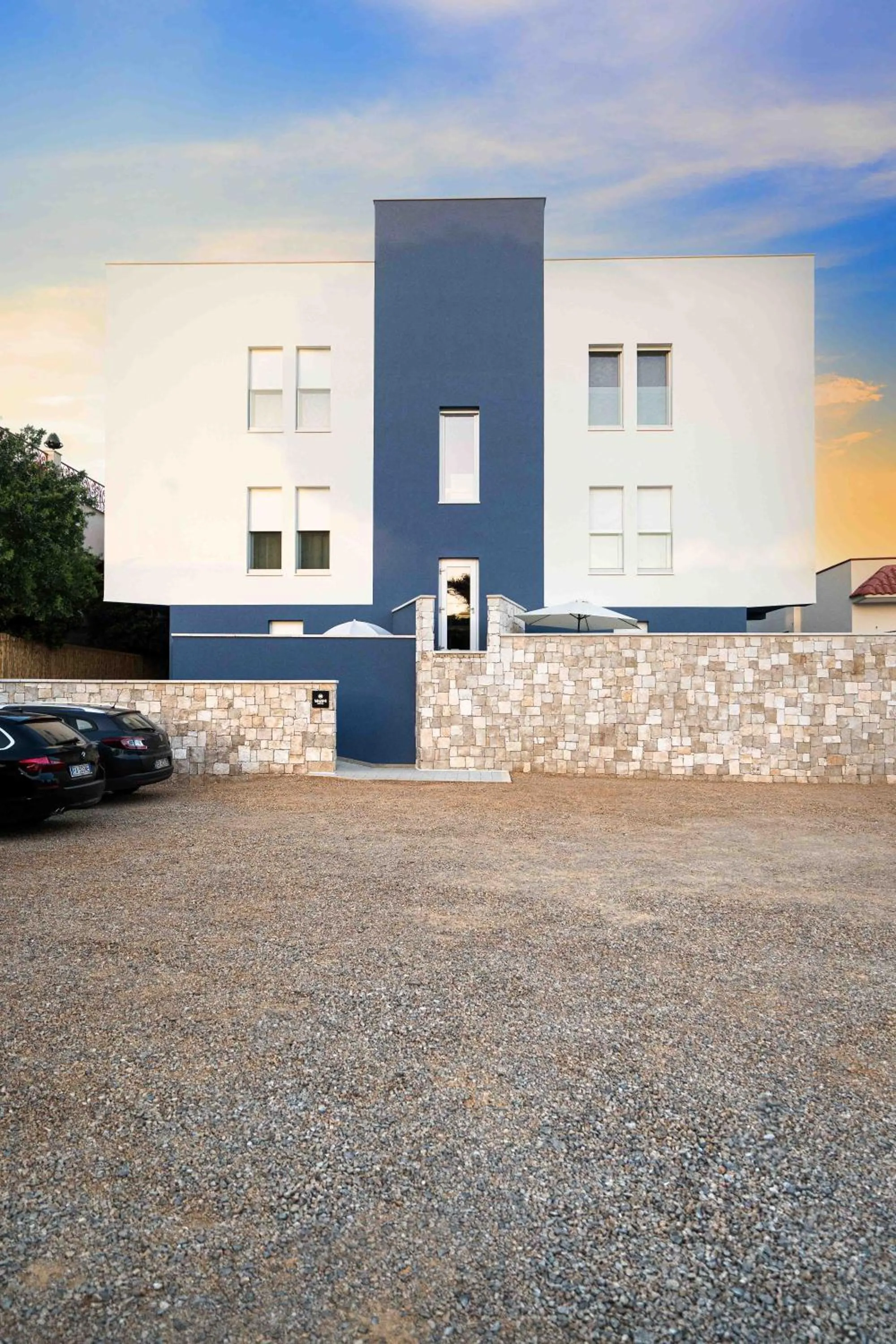 Parking in Hotel Mhami