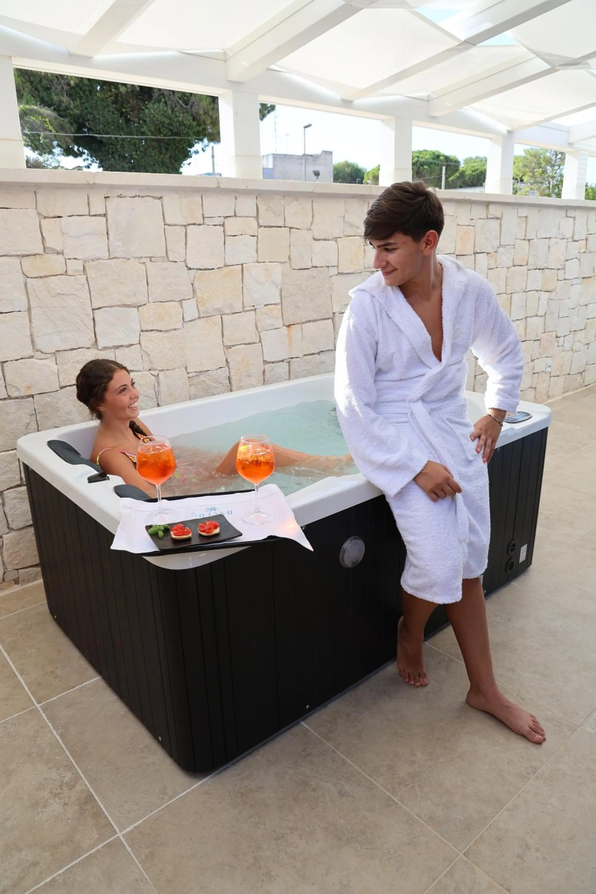 Hot Tub in Hotel Mhami