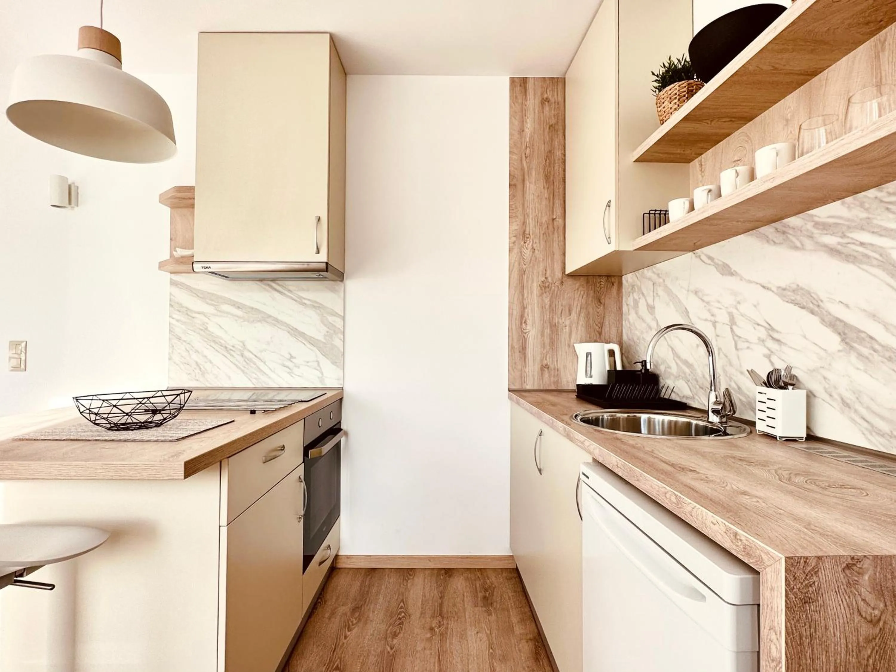 Apart-Hotels-Sofia, AHS