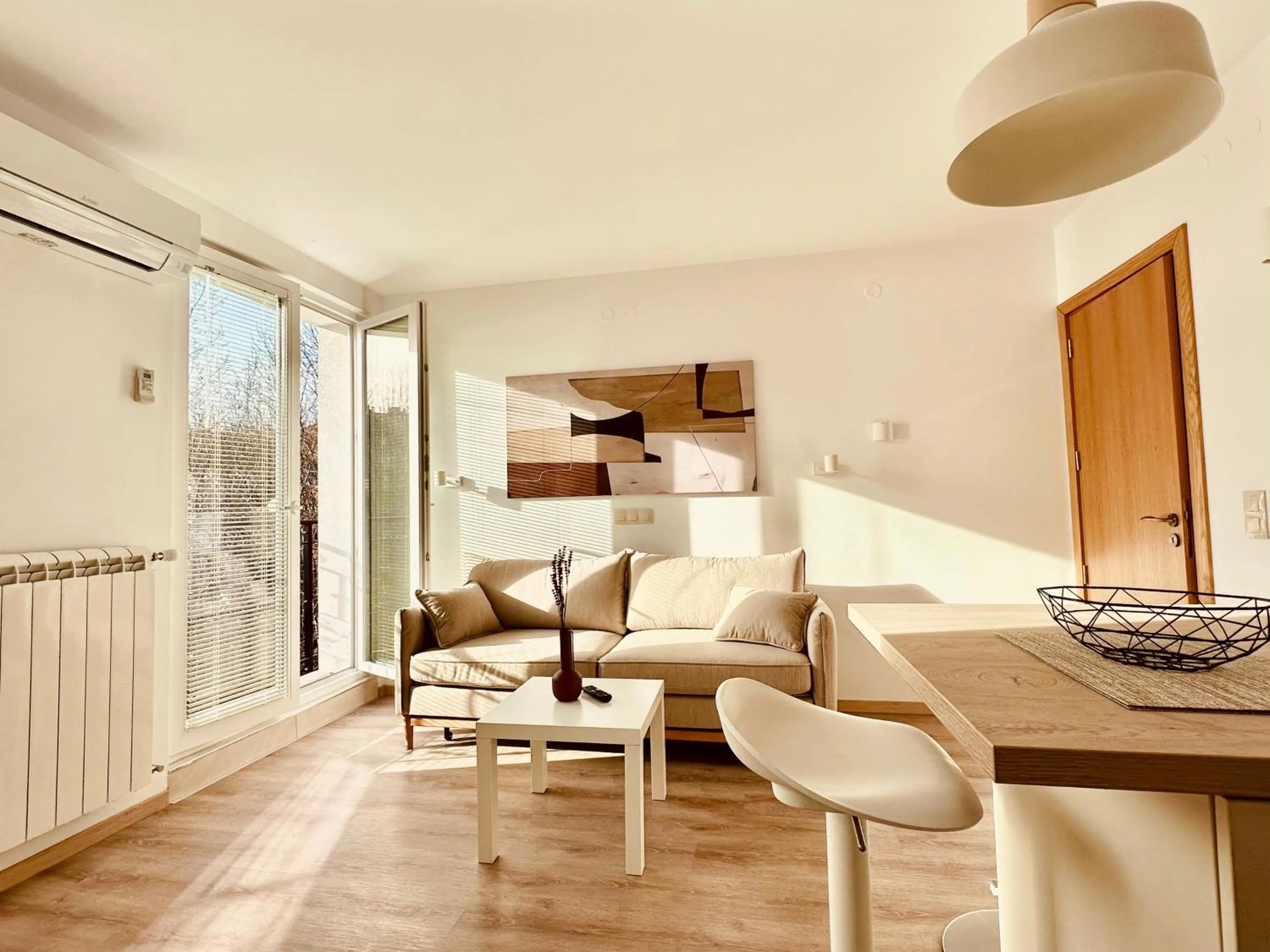 Apart-Hotels-Sofia, AHS