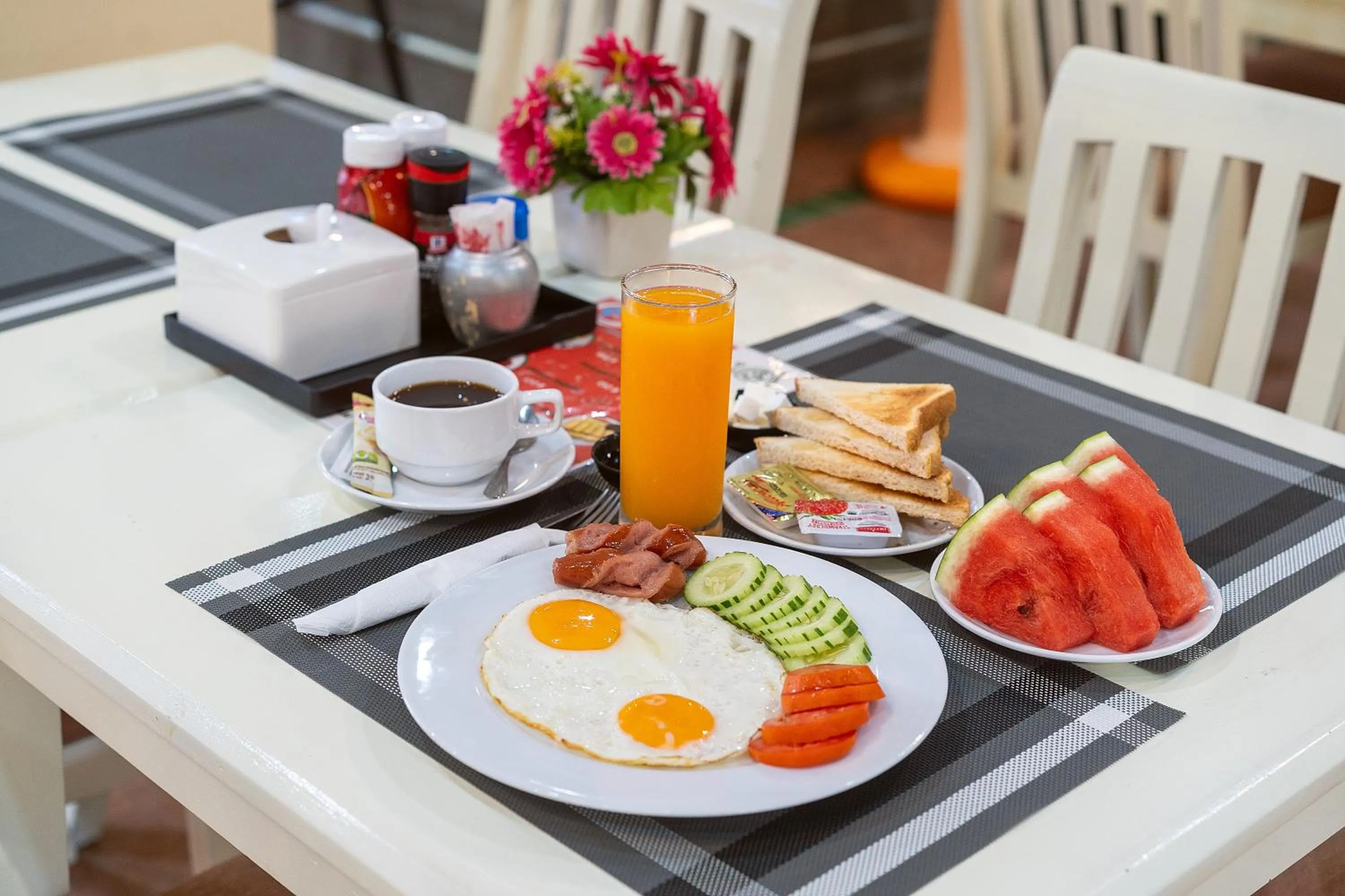 Food in Patong Central Residence & Apartment