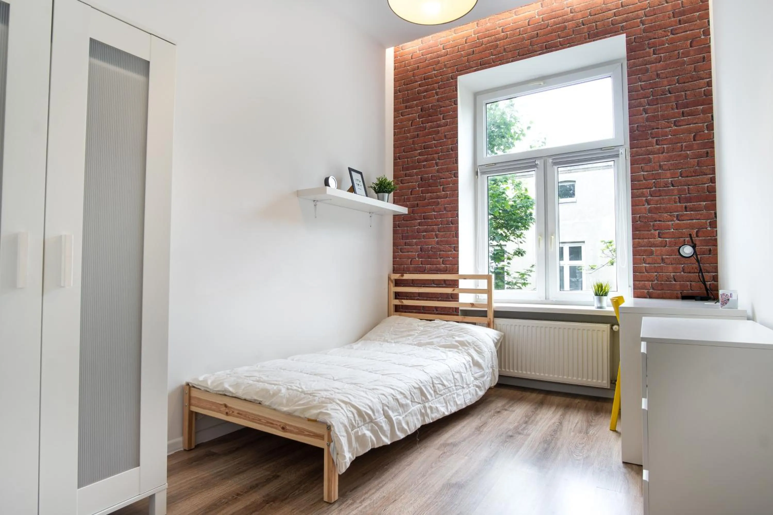 Bed in Jaracza 15 prywatne pokoje