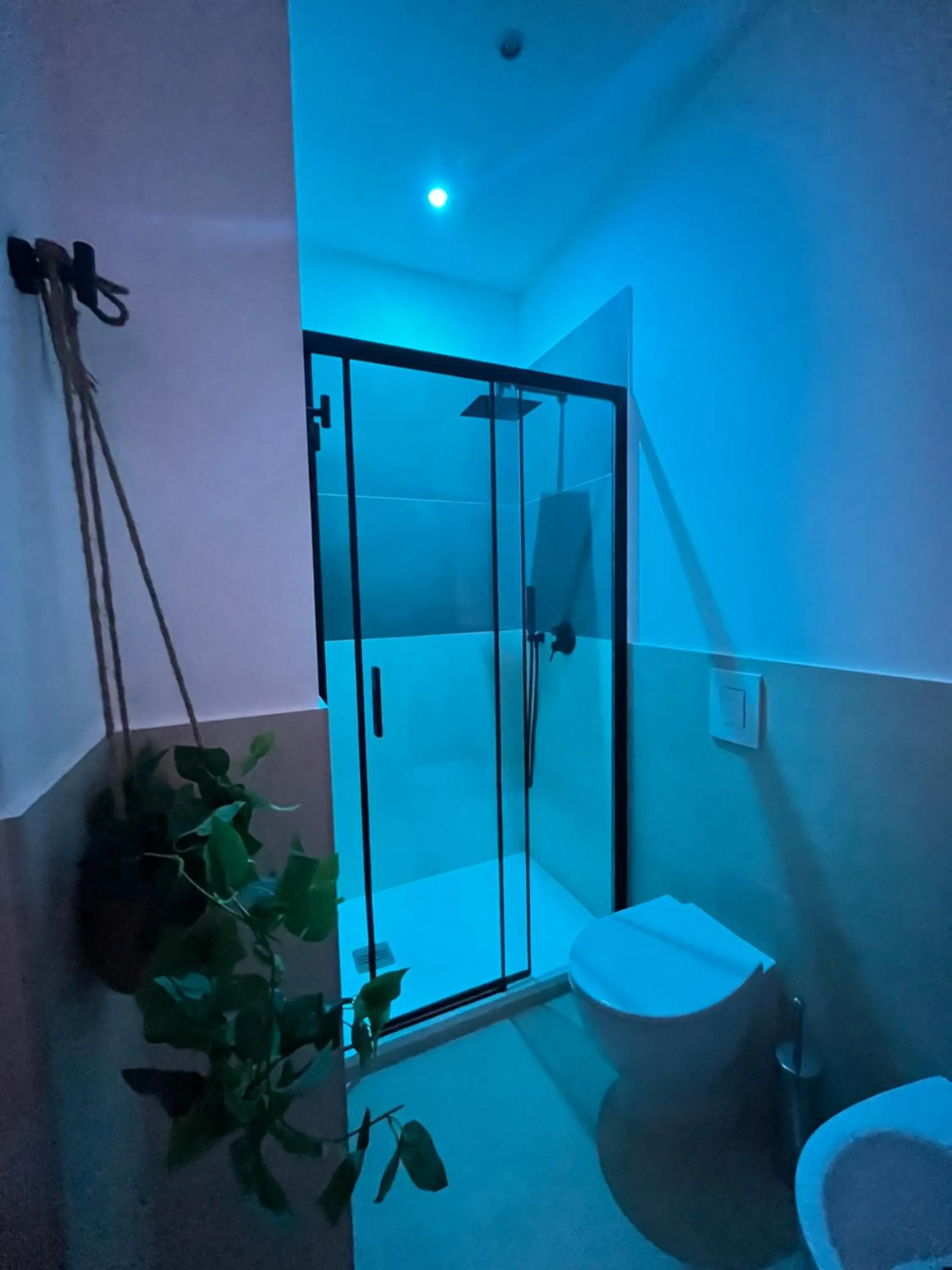 Shower in Valguarnera Studio Apartments
