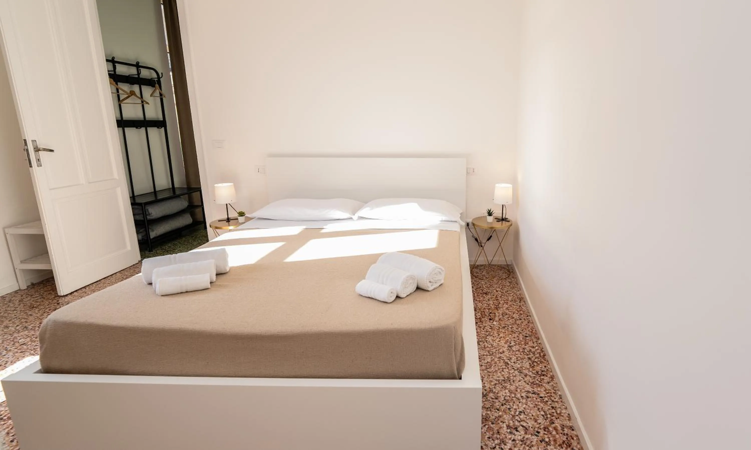 Bed in Valguarnera Studio Apartments